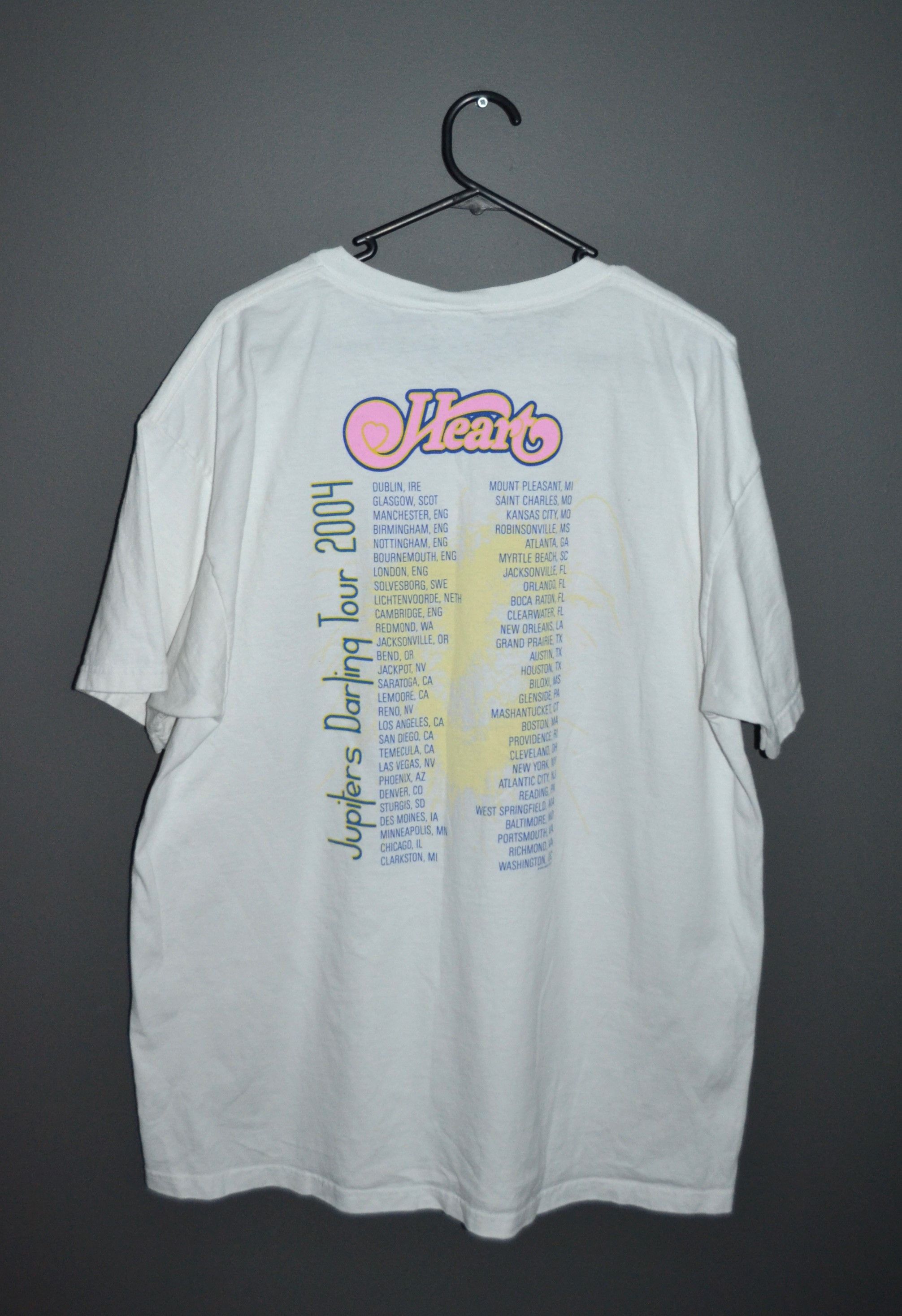 Band Tees Vintage Heart Jupiters Darling 2004 Tour Shirt Band Concert Size US XL / EU 56 / 4 - 7 Thumbnail