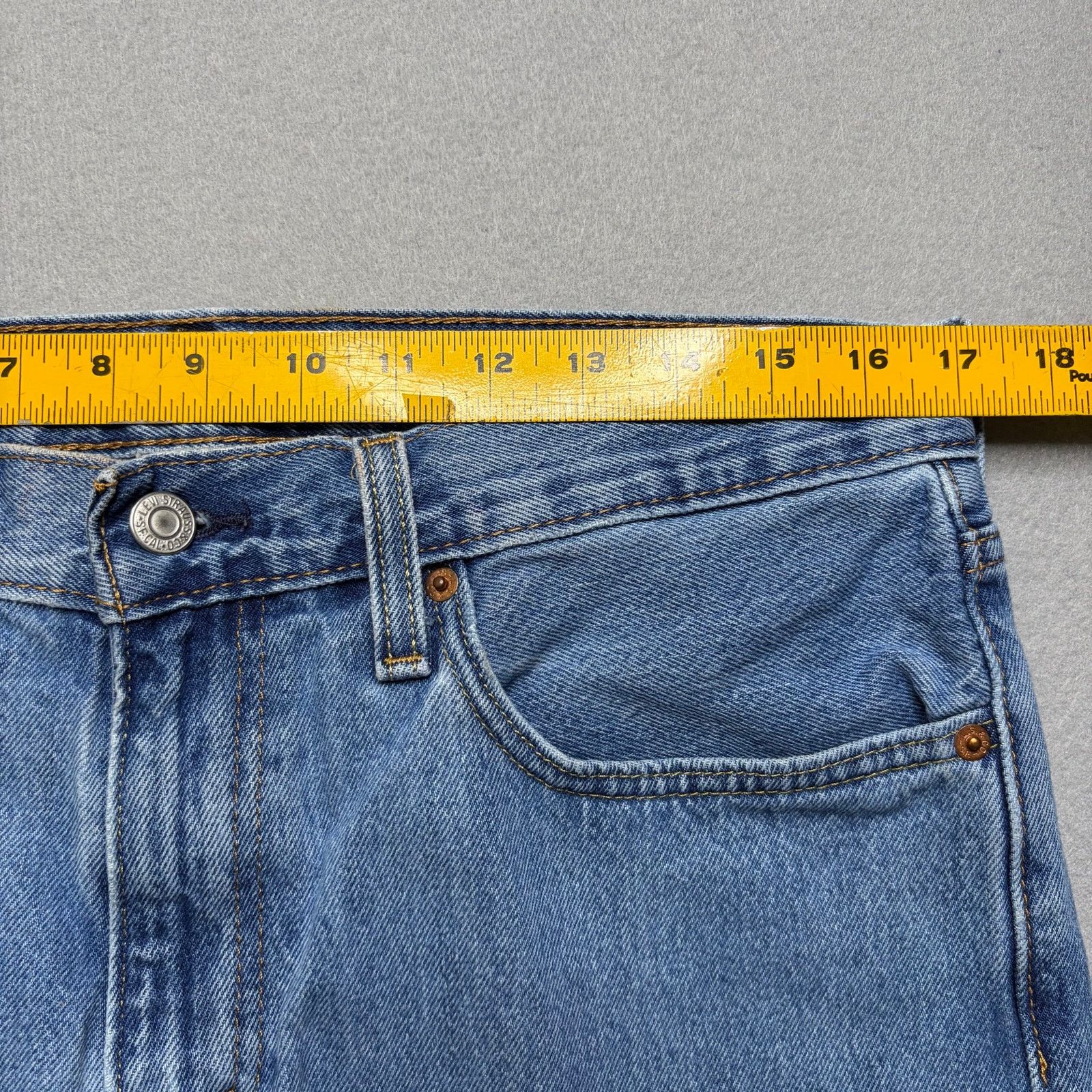 Levi's Levi’s 405 Denim Shorts Men’s W34 Regular Fit Jean Shorts Size US 34 / EU 50 - 7 Thumbnail