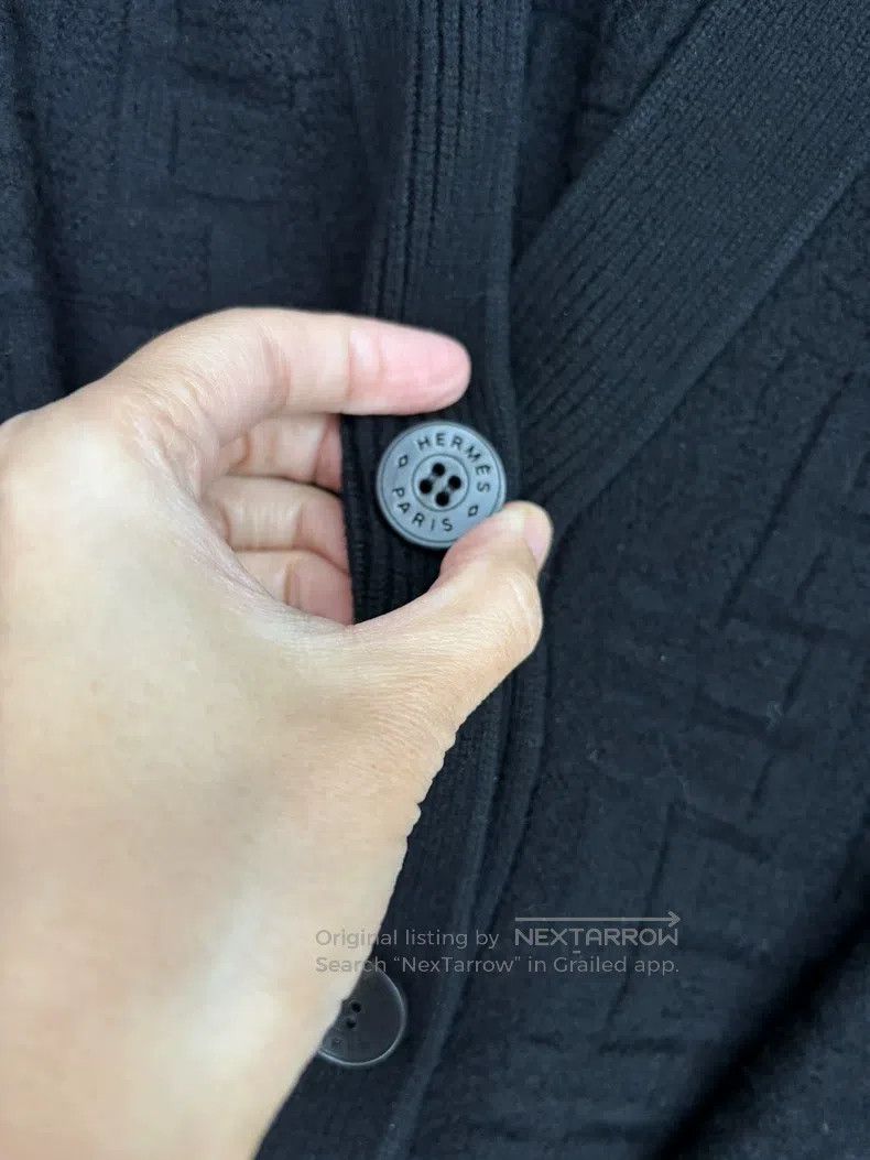 Hermes Hermes Black Cashmere Knit Cardigan with Wooden Buttons an Size XS / US 0-2 / IT 36-38 - 2 Thumbnail