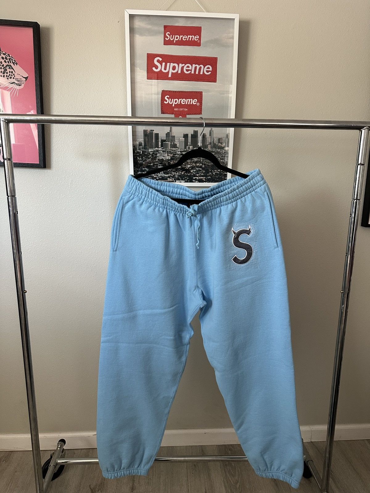 Supreme Devil S Logo Sweatpant Size US 34 / EU 50 - 1 Thumbnail