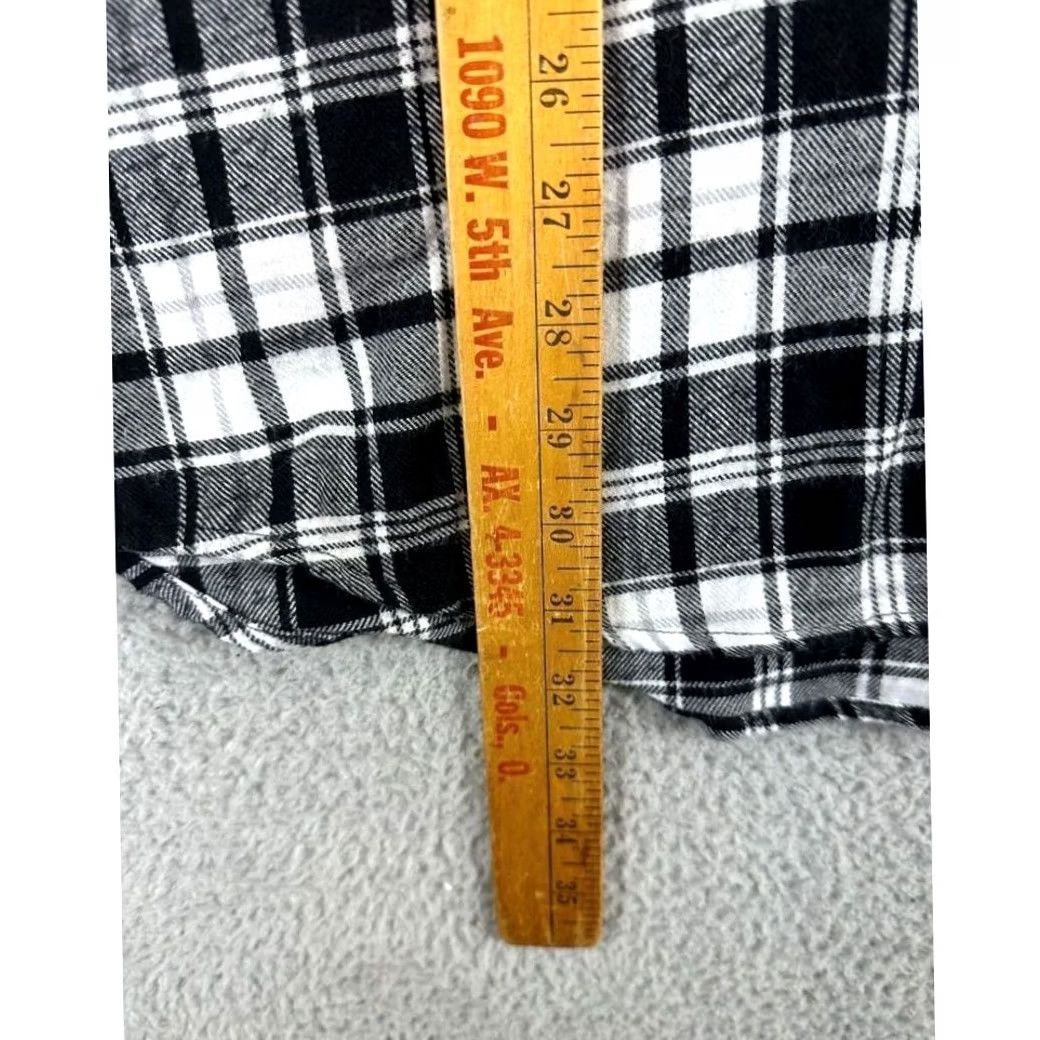 Vintage Free Press Shirt Womens M Black/White Plaid Button Up Pocket EUC Size M / US 6-8 / IT 42-44 - 7 Thumbnail