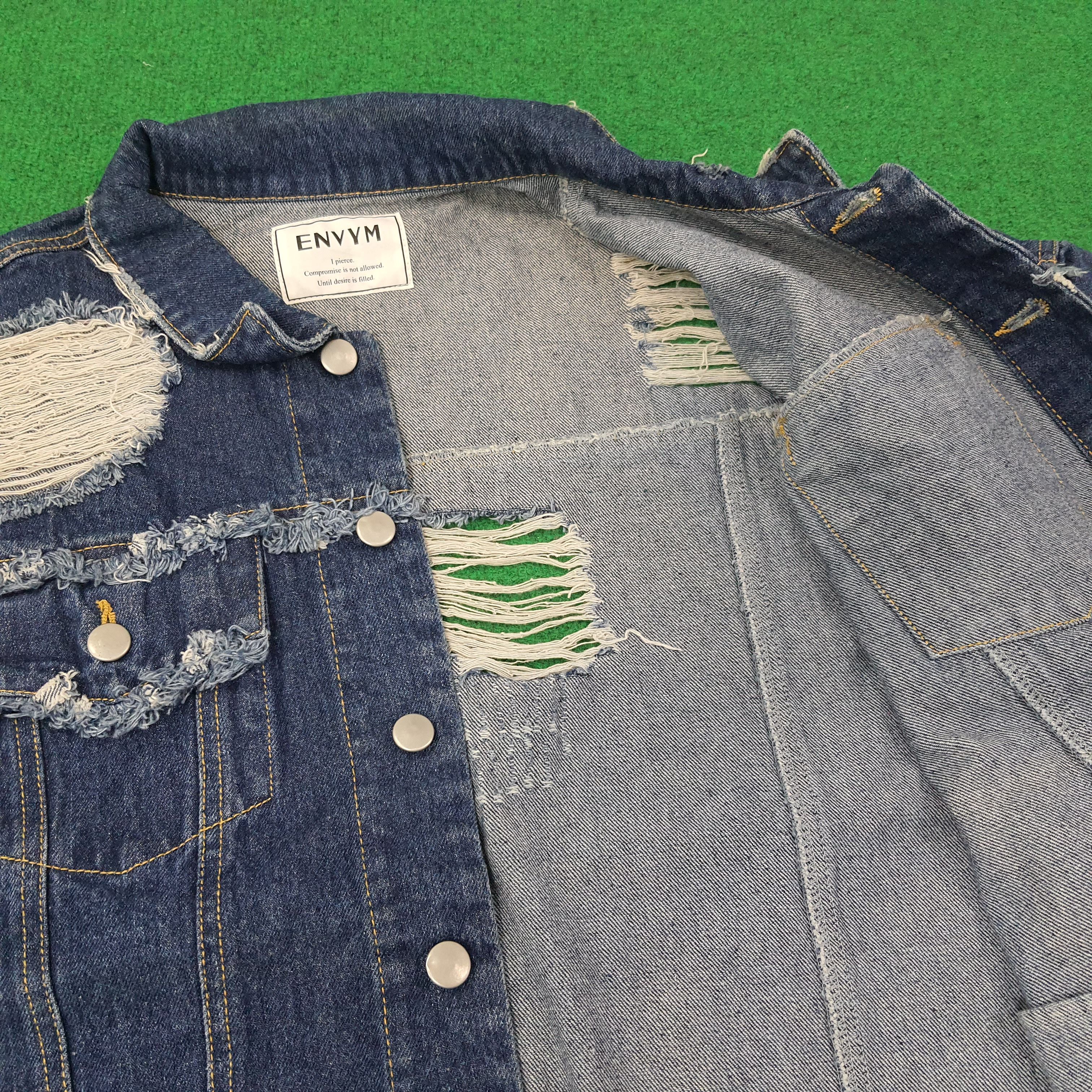 Japanese Brand Vintage ENVYM Ripped Denim Raw Hem Jacket C266N20 Size US L / EU 52-54 / 3 - 6 Thumbnail