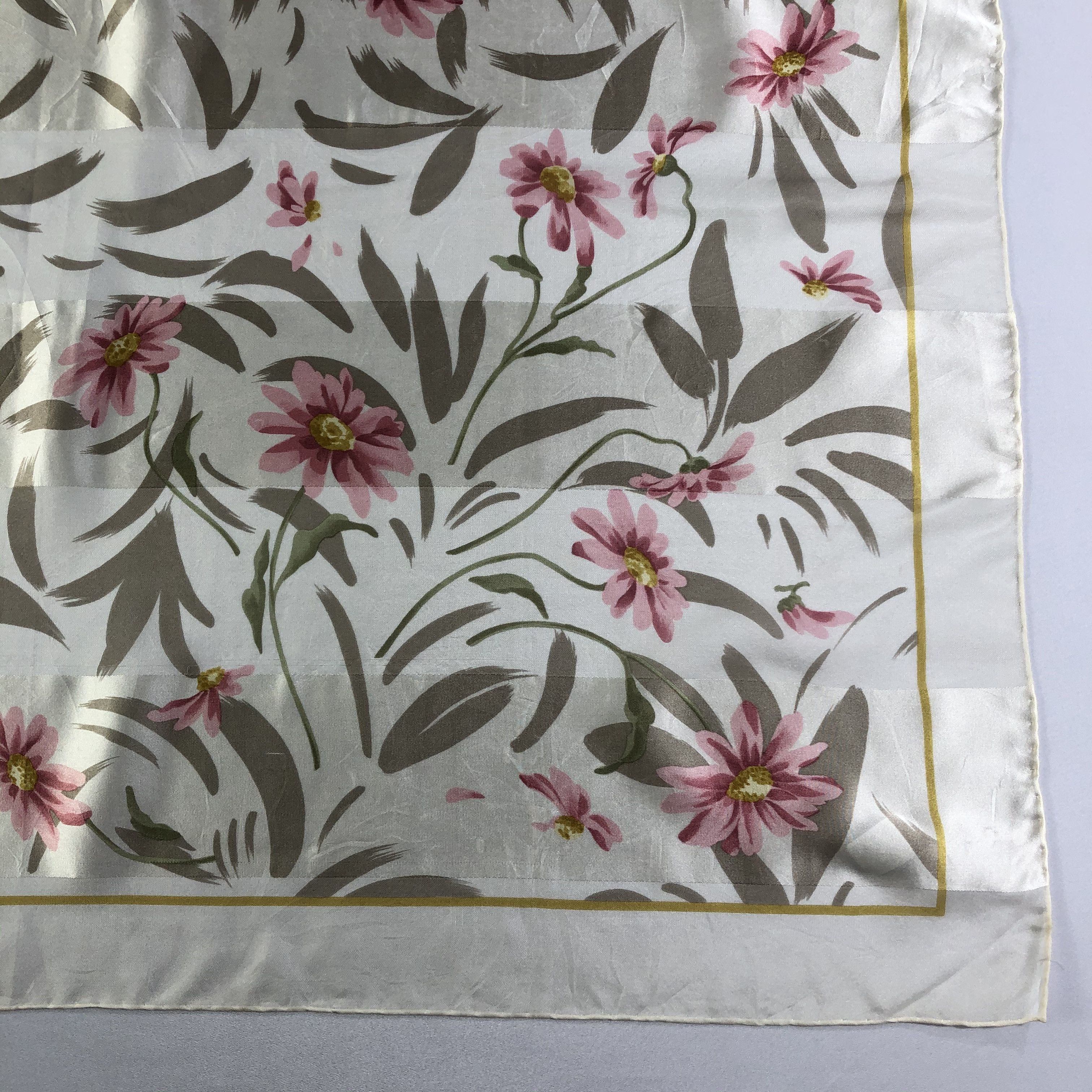 Vintage Vintage Silk Scarf Size ONE SIZE - 4 Thumbnail