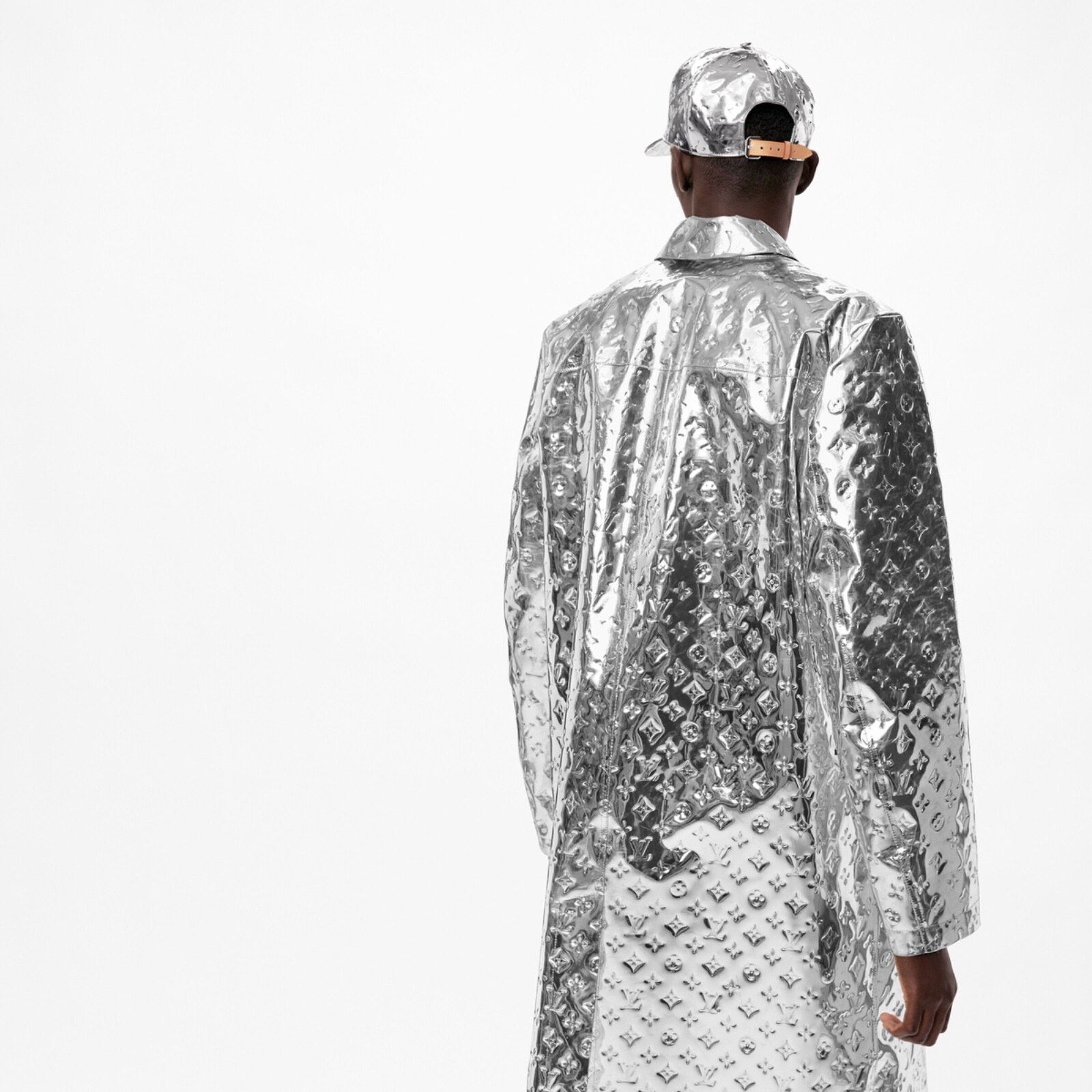 Louis Vuitton Louis Vuitton Virgil Mirror Raincoat Coat Logo Jacket 52 Size US L / EU 52-54 / 3 - 14 Thumbnail