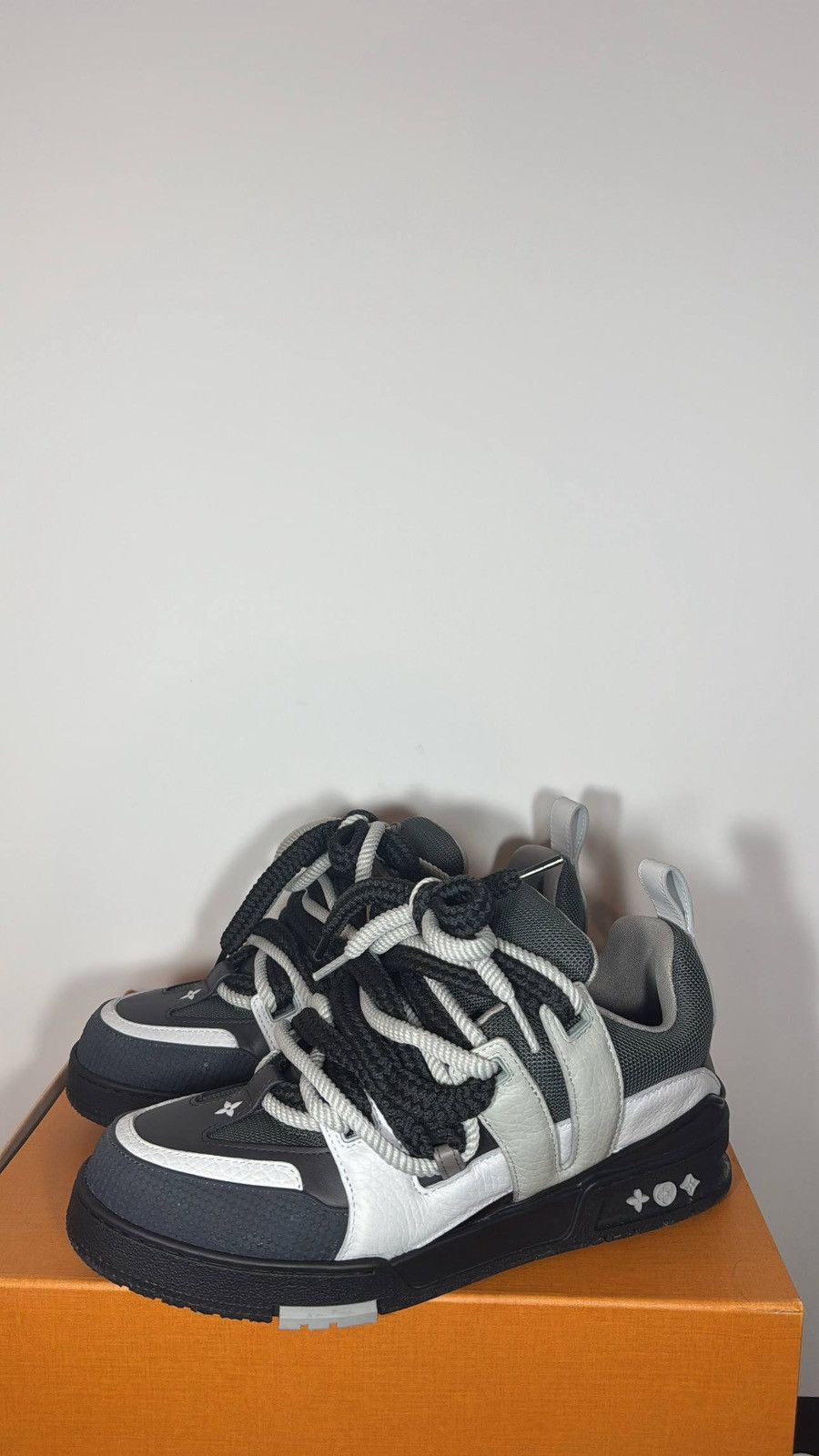 Louis Vuitton LOUIS VUITTON SKATER DOUBLE LACING Size US 7 / EU 40 - 2 Thumbnail