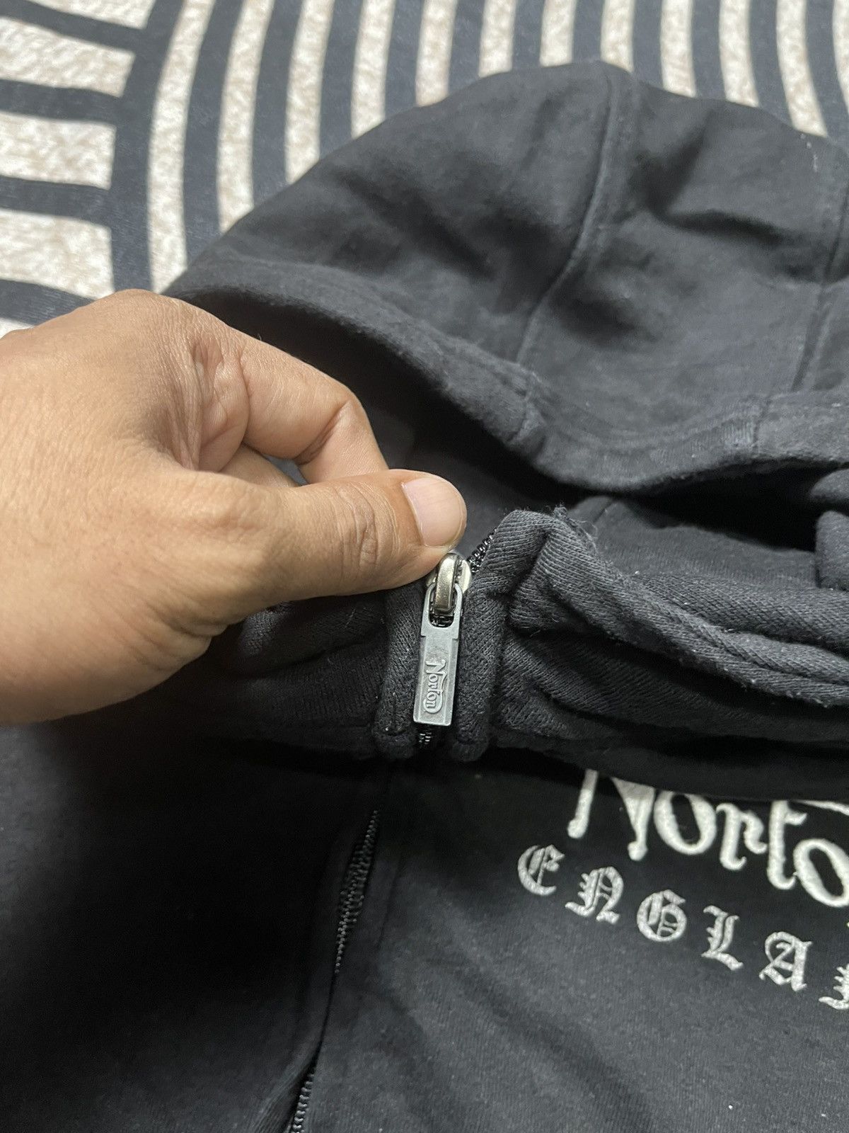 Norton 00s NORTON “BEST OF MACHINE” CHAMPIONS LONG STROKE HOODIE Size US M / EU 48-50 / 2 - 8 Thumbnail
