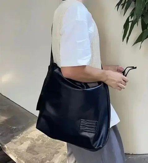 Japanese Brand Fashion Unisex Soft Leather Crossbody Bag Size ONE SIZE - 6 Thumbnail