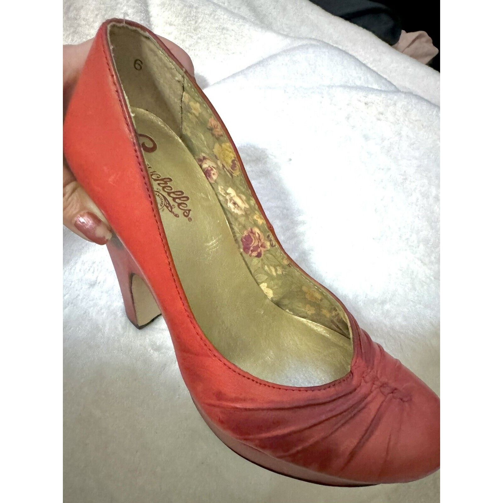 Seychelles Seychelles Women's Letter Press Pump in Red - Size 6 Size US 6 / IT 36 - 9 Thumbnail