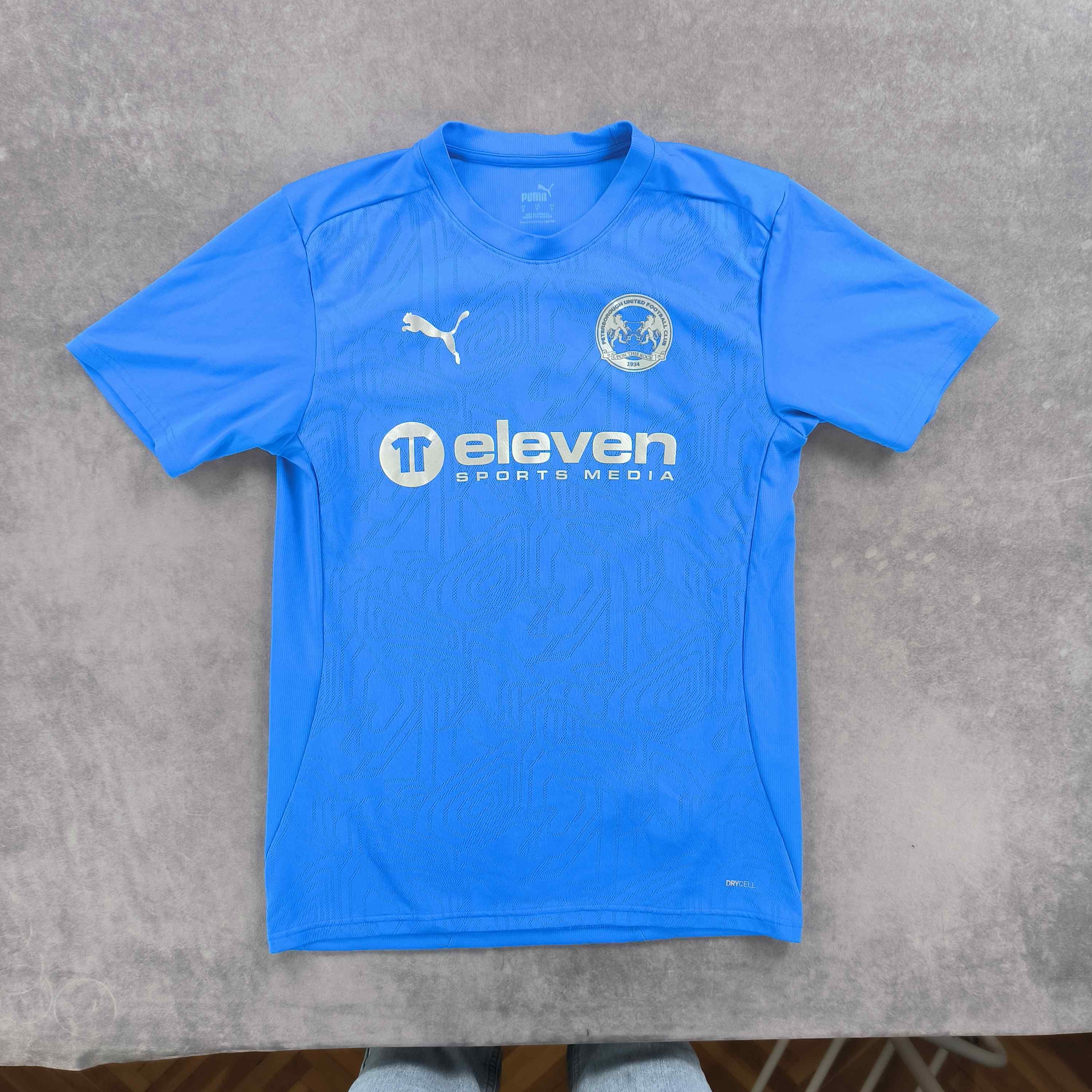 Puma Peterborough United 2023 Puma training football jersey sz S Size US S / EU 44-46 / 1 - 1 Thumbnail