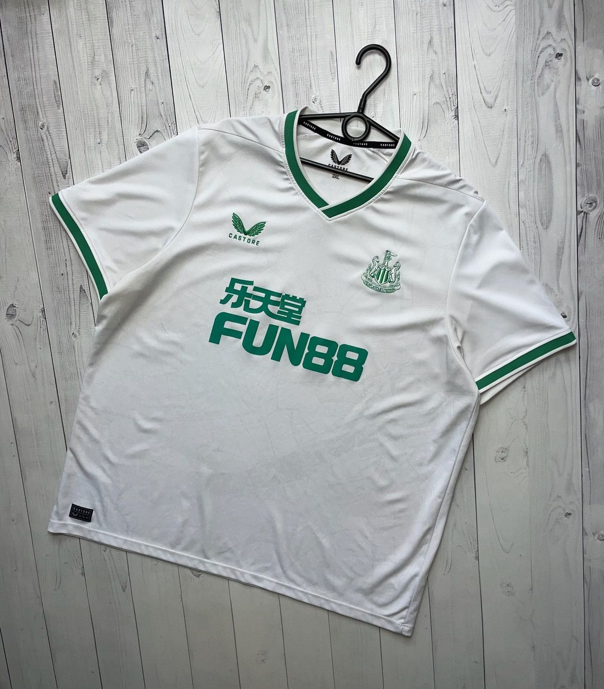 Vintage Vintage New Castle United soccer jersey size XXXL Size US XXL / EU 58 / 5 - 1 Thumbnail