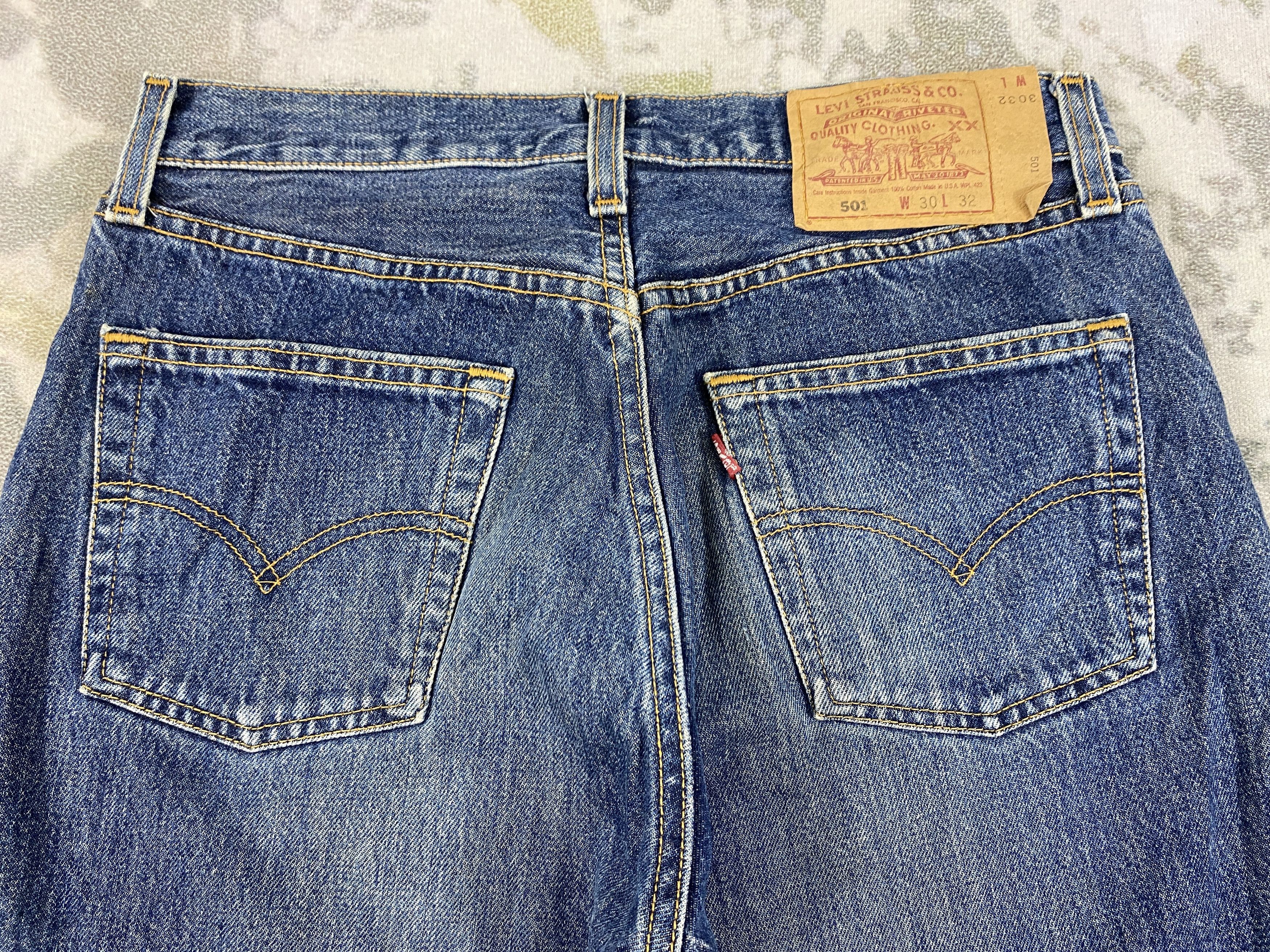 Levi's Vintage Clothing Distressed Blue Vintage Levi's 501 Jeans 29x27.5- JN3862 Size US 29 - 4 Thumbnail