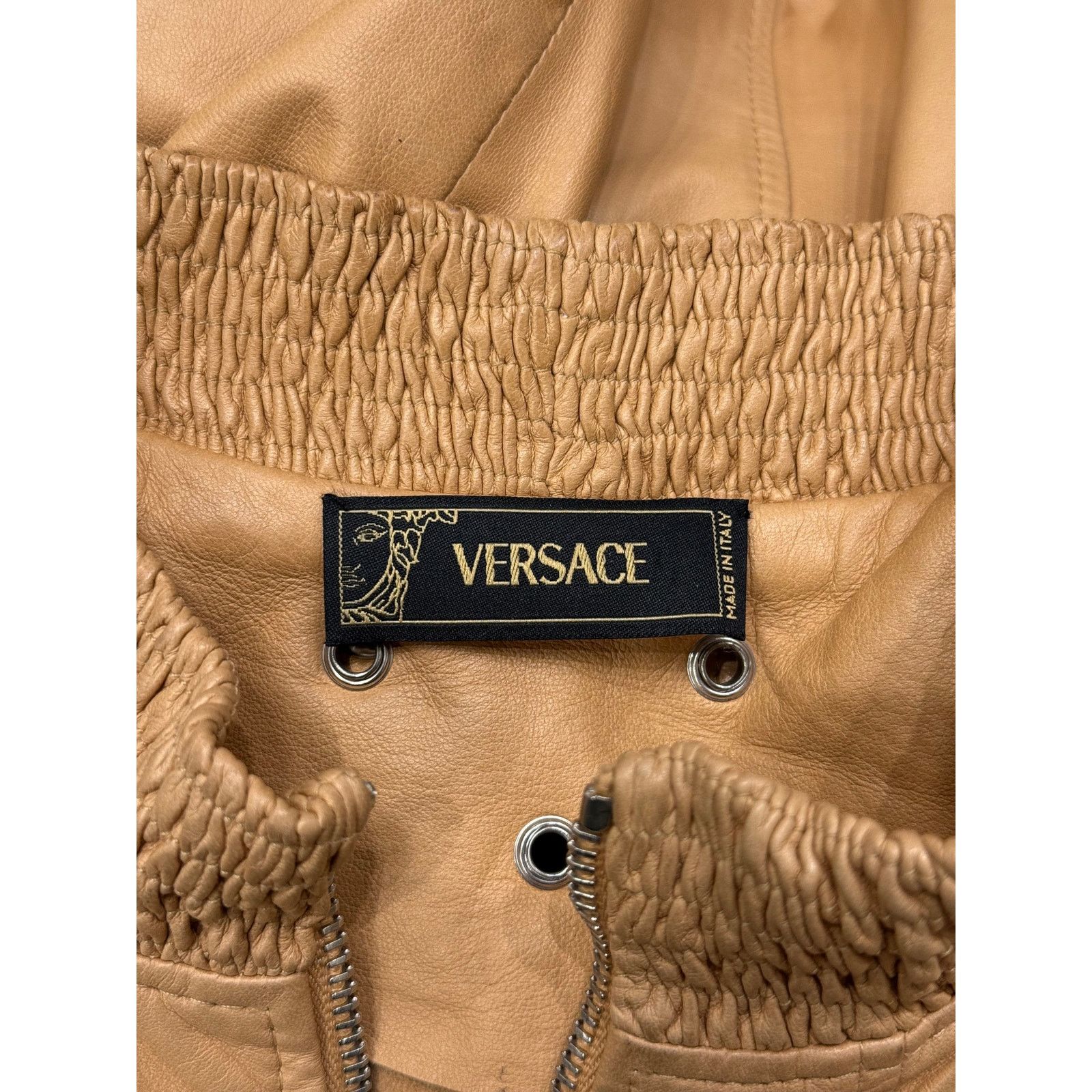 Versace 2000s Gianni Versace cropped leather bomber jacket Size US S / EU 44-46 / 1 - 6 Thumbnail