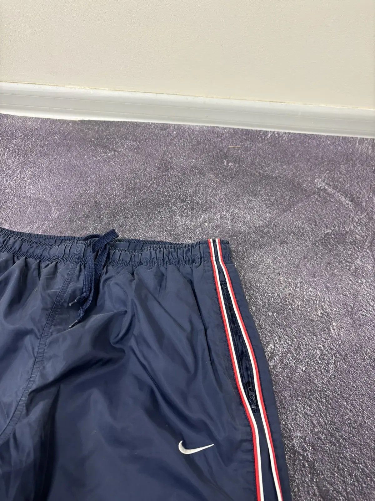 Nike × Vintage Vintage Nike Y2K Swoosh Retro Hype Baggy Nylon Track Pants Size US 32 / EU 48 - 7 Thumbnail