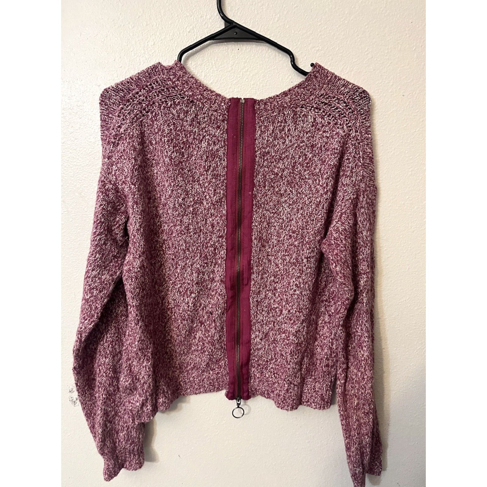Abercrombie & Fitch ABERCROMBIE & FITCH Purple Knit Sweater Pullover Size Small Womens Size S / US 4 / IT 40 - 2 Thumbnail