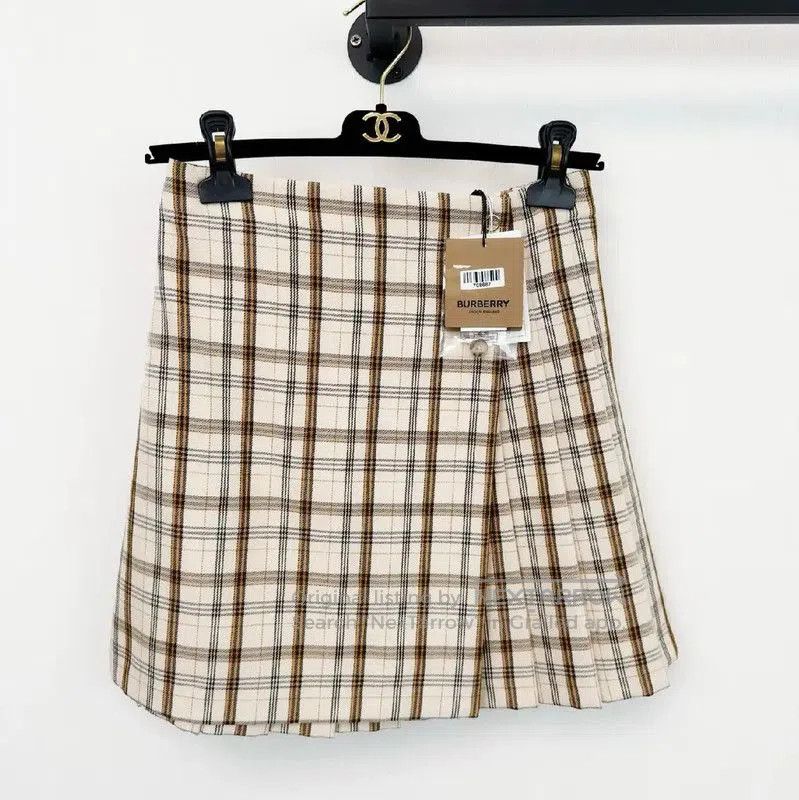 Burberry Burberry Summer Color Block Skirt. Size 30" / US 8 / IT 44 - 1 Thumbnail