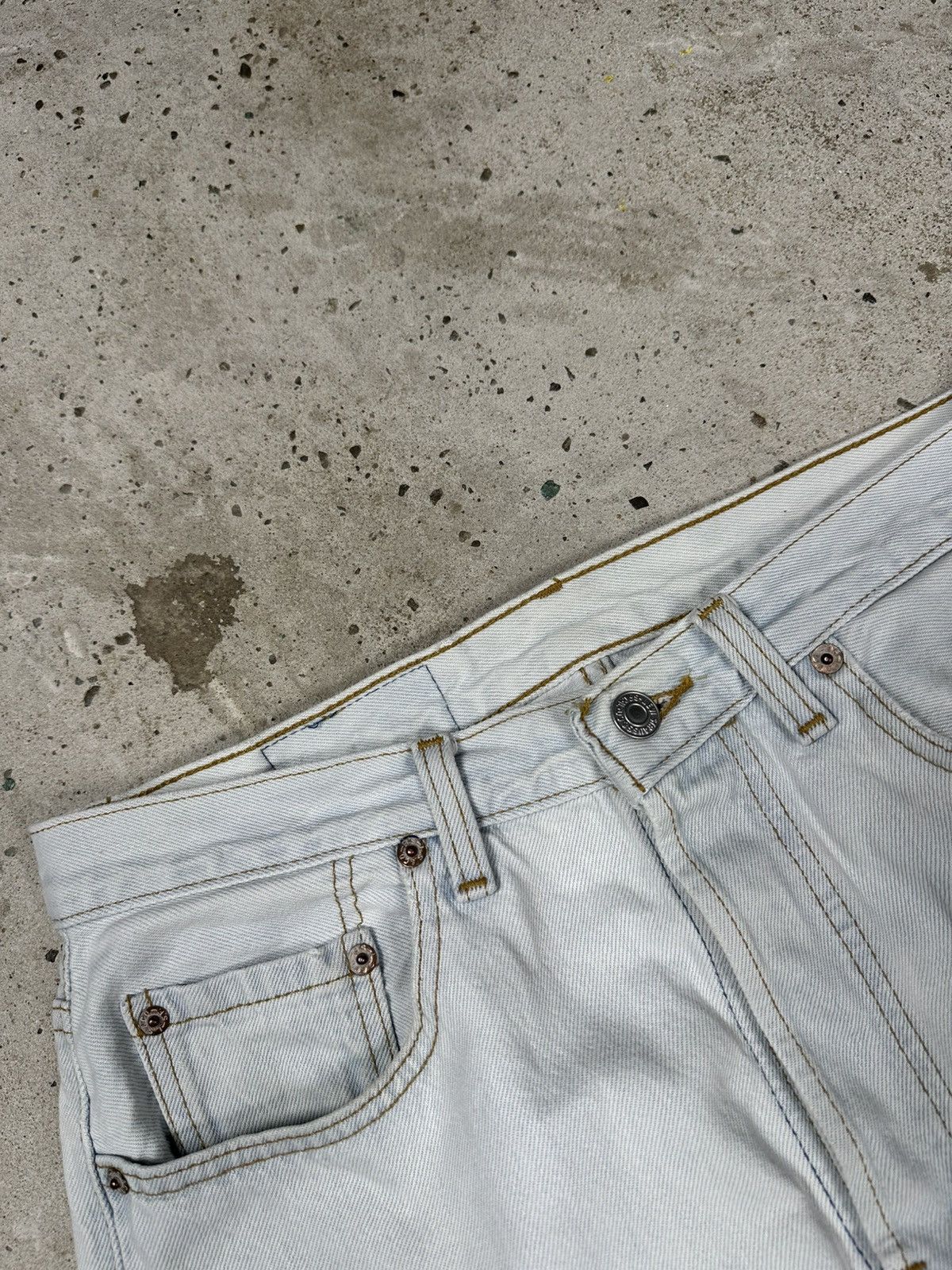 Levi's × Vintage Vintage 90s Levi’s 501 Washed Blue Denim Pants Jeans Size US 30 / EU 46 - 9 Thumbnail