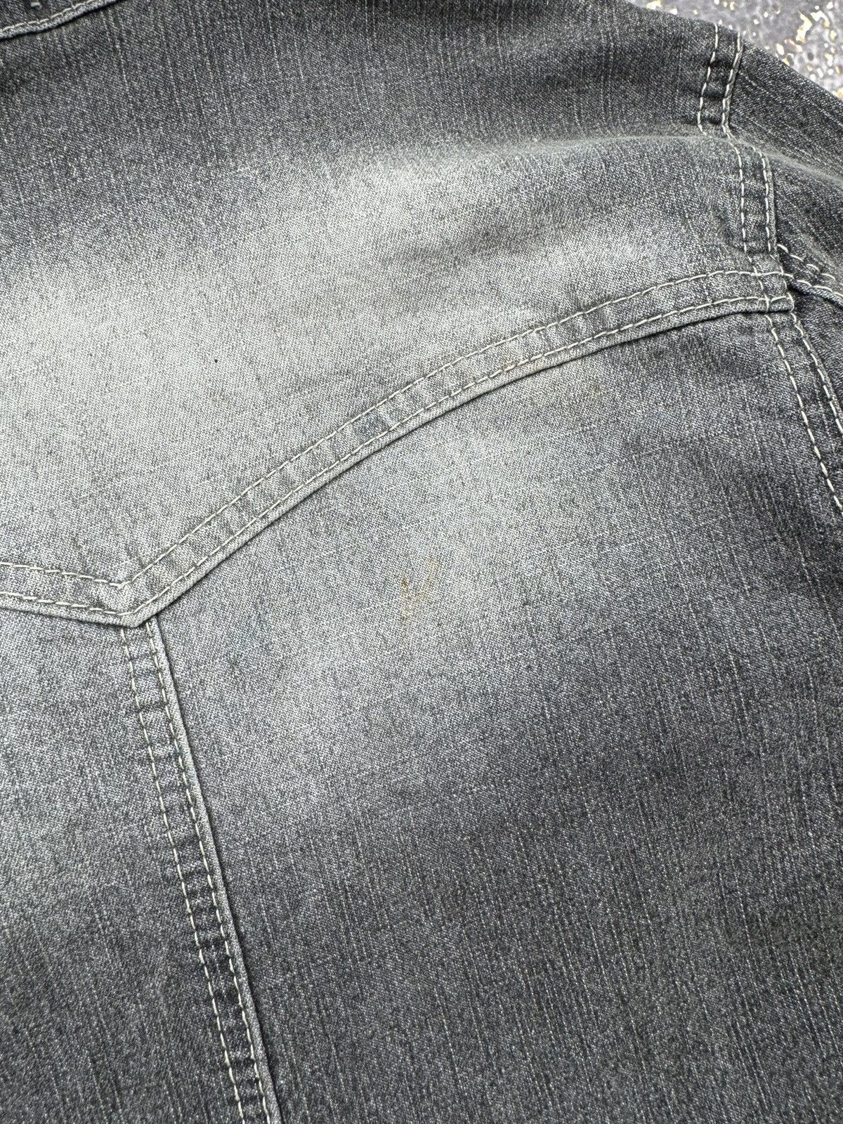 Vintage Vintage Worn Denim Jacket Size XS / US 0-2 / IT 36-38 - 9 Thumbnail
