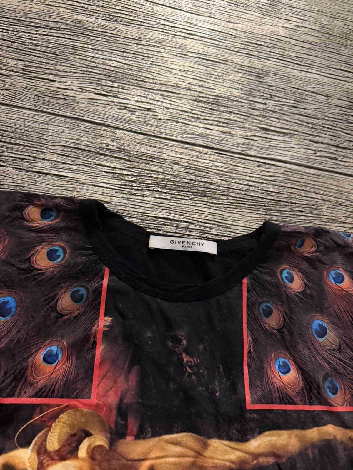 Givenchy GRAIL Authentic Givenchy 2011 Peacock Fawn Cross T-Shirt XS Size US S / EU 44-46 / 1 - 2 Thumbnail