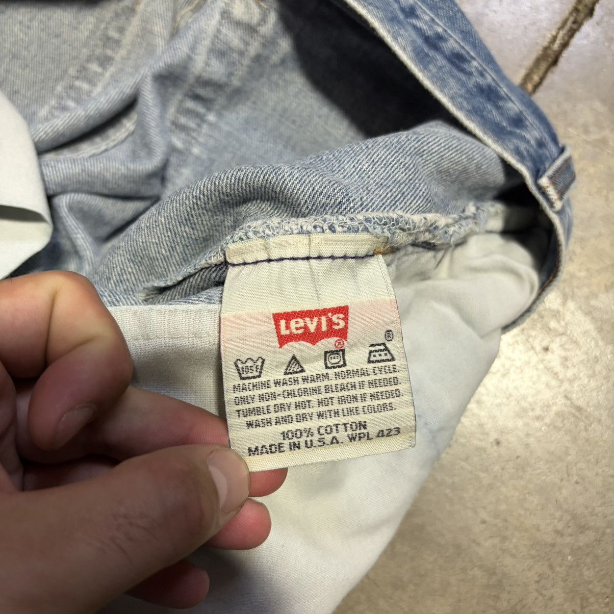 Levi's Vintage Levis 501 Jeans Button Fly Fade Washed Denim 90s USA Size US 31 - 17 Thumbnail
