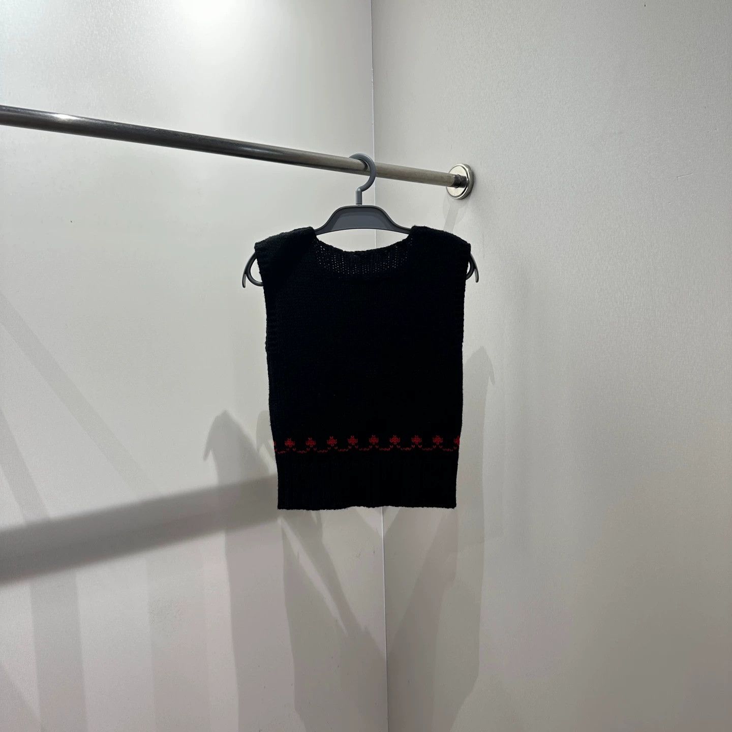 Christian Dior Monsieur Dior mar336 Valentine's Rabbit Heart Sweater Vest 34 Size XS / US 0-2 / IT 36-38 - 2 Thumbnail