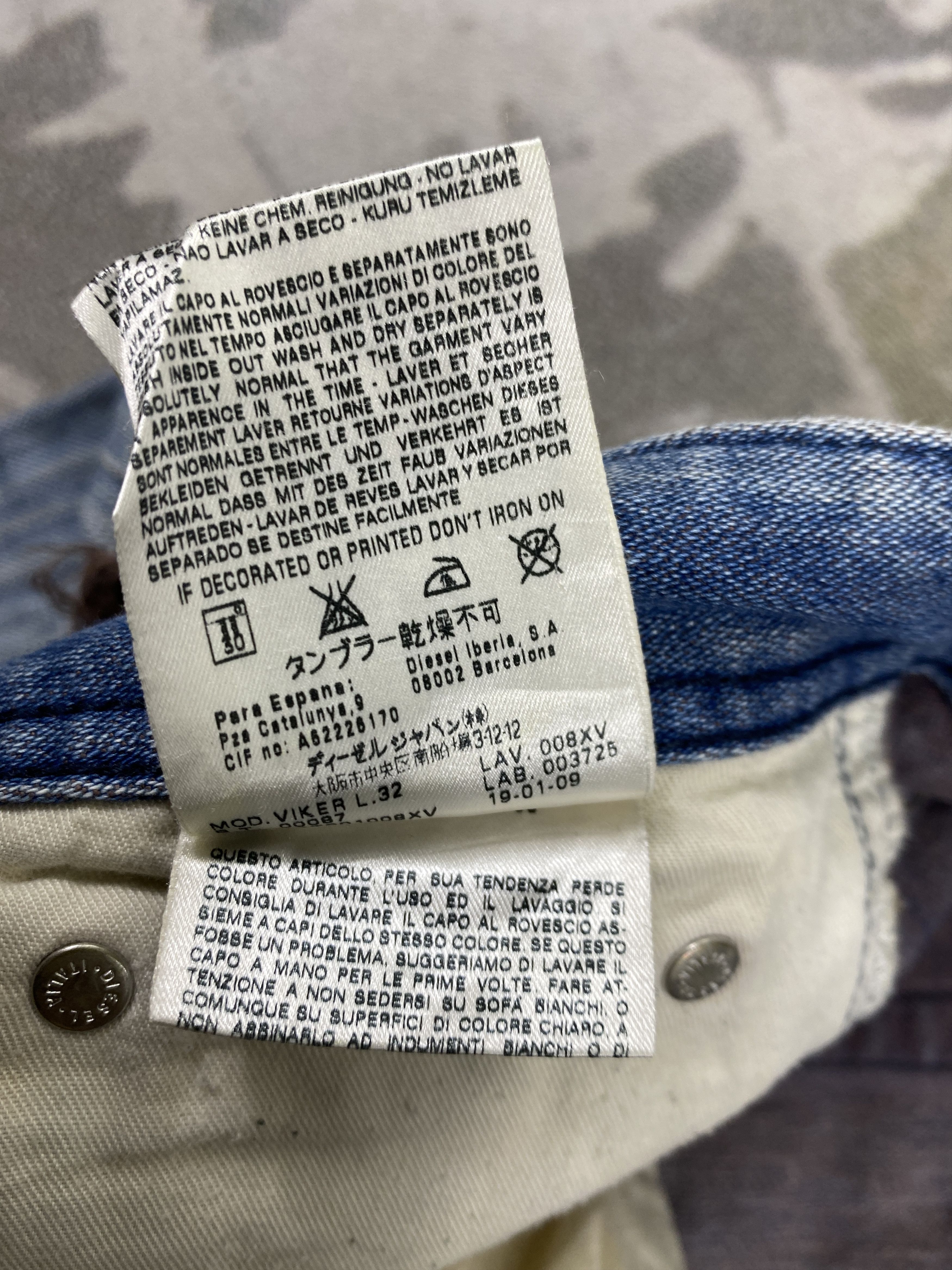Japanese Brand Vintage Diesel Distressed Blue Jeans 31x30.5 Denim- JN3731 Size US 31 - 11 Thumbnail