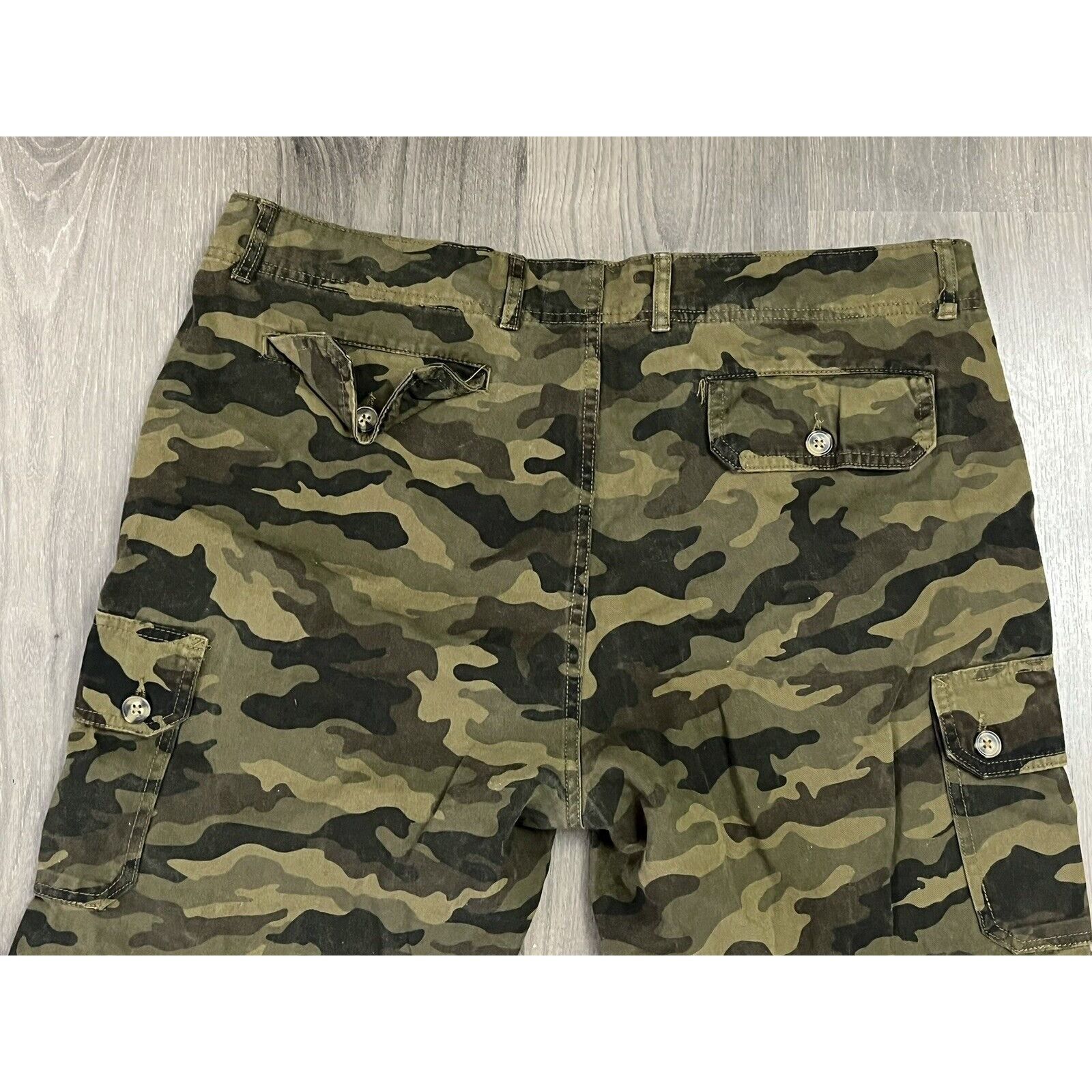 Bke BKE Cargo Shorts Mens Size 40 Original Camo Camouflage Grailed