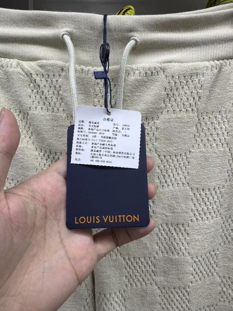 Louis Vuitton Louis Vuitton size L Fw25 Checkerboard Towel Shorts Size US 30 / EU 46 - 3 Thumbnail