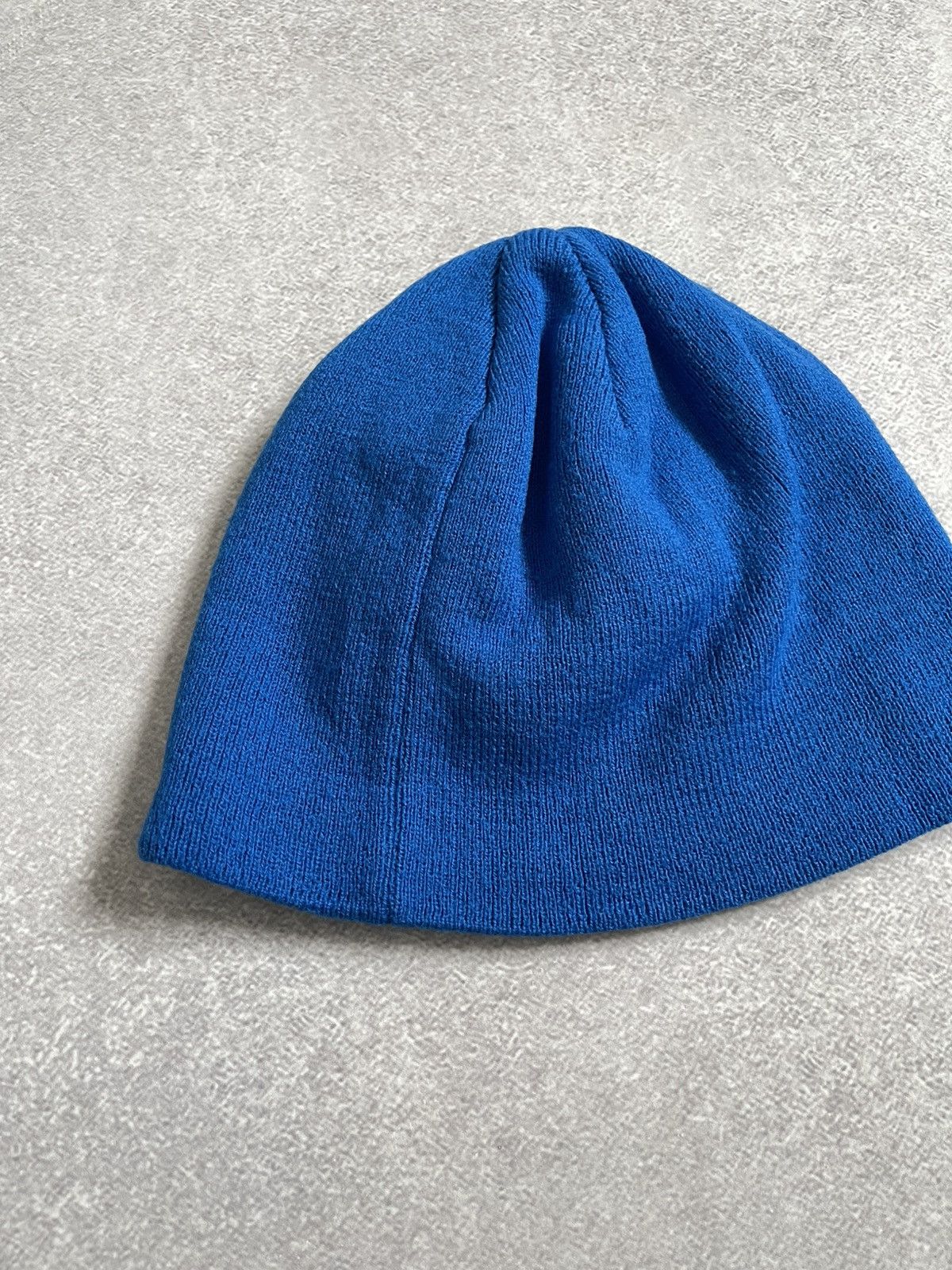 New Era New Era FC Zurich FCZ Soccer Swiss Football Beanie Hat Size ONE SIZE - 7 Thumbnail