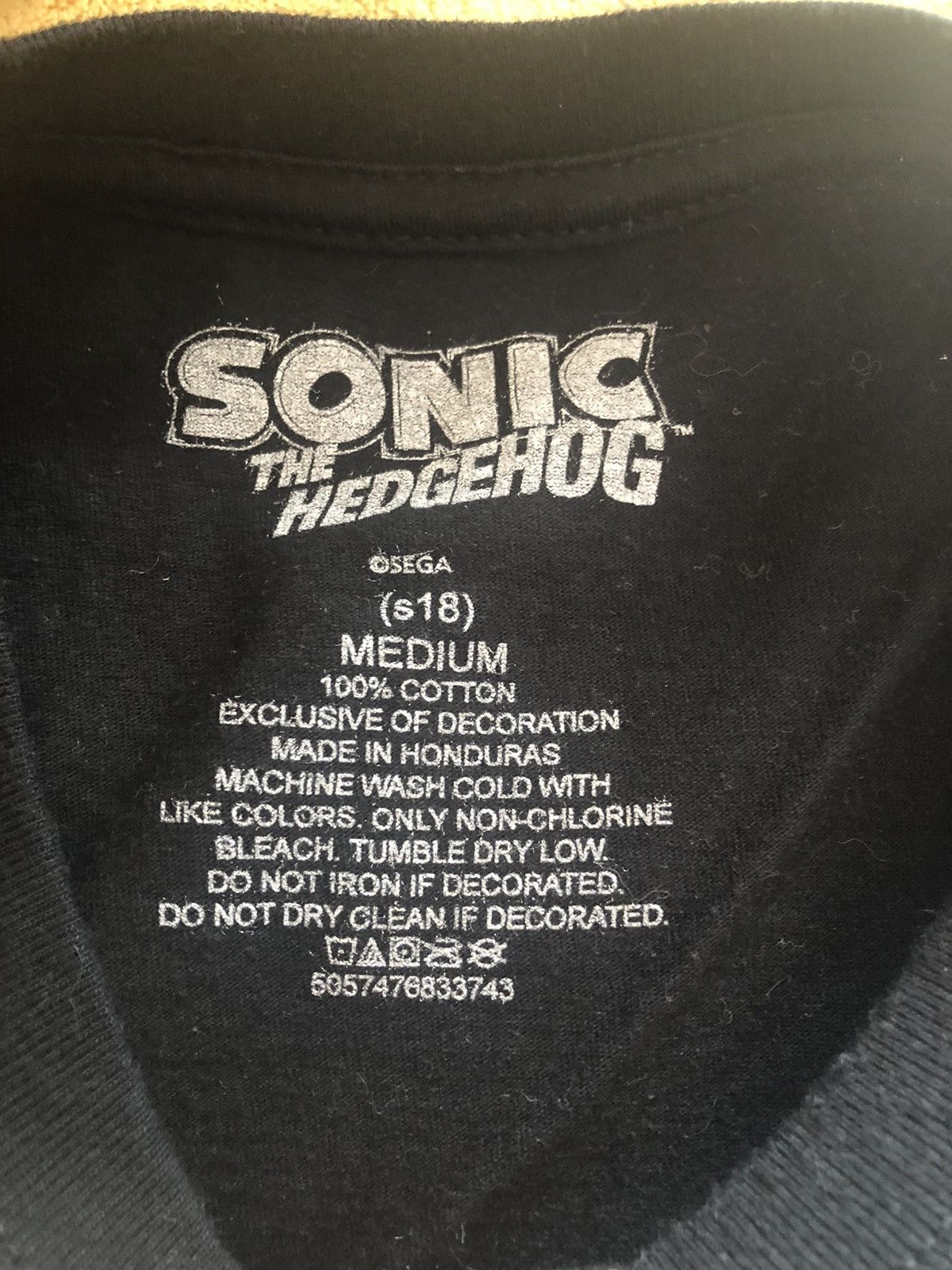 Vintage RARE SONIC HEDGEHOG FOOTBALL VINTAGE MOVIE SERIES TEE SHIRT Size US M / EU 48-50 / 2 - 3 Thumbnail