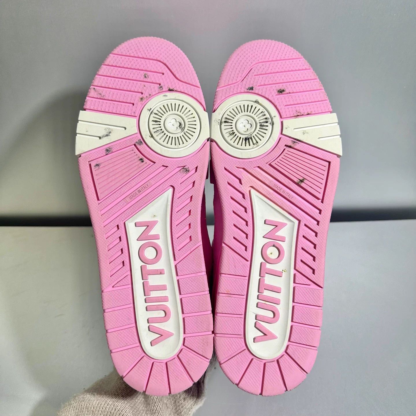 Louis Vuitton Louis Vuitton Trainer 25 New Pink Denim 9/43 Mint Size US 9 / EU 42 - 7 Thumbnail