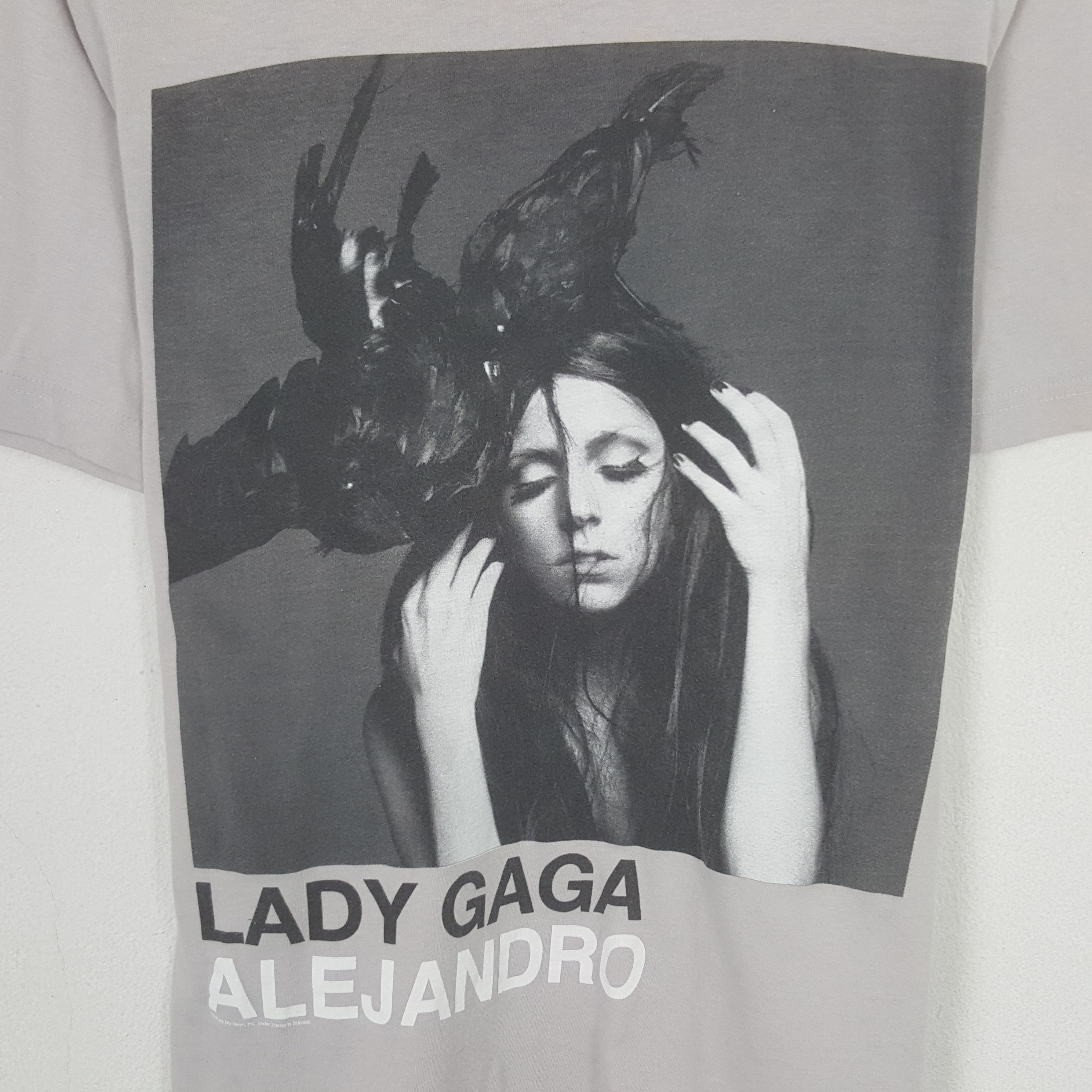 Vintage Vintage Lady Gaga Alejandro American Singer Tour Tshirt Size US M / EU 48-50 / 2 - 2 Thumbnail