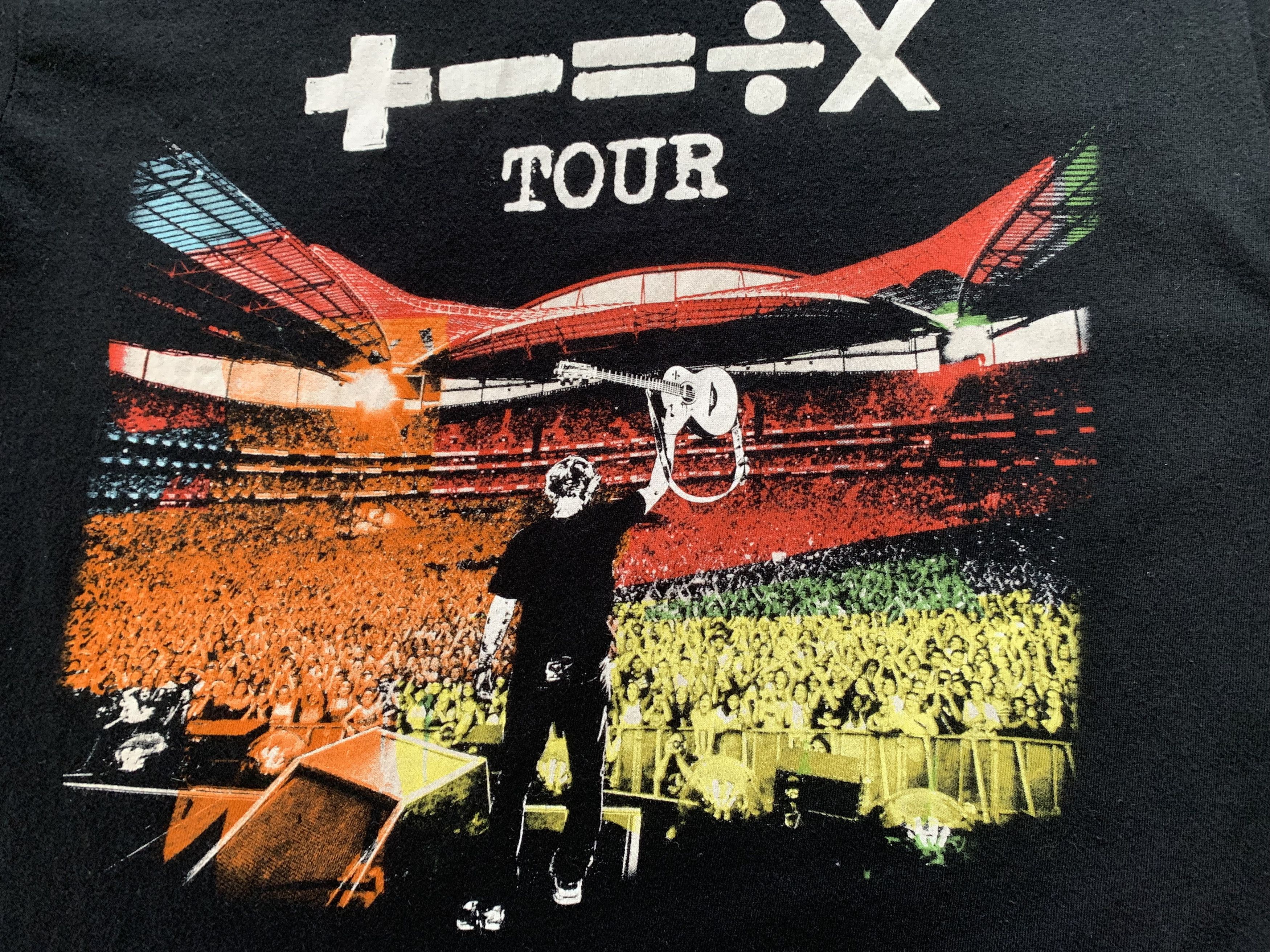 Band Tees Ed Sheeran 2022 Tour T Shirt Size US S / EU 44-46 / 1 - 4 Thumbnail