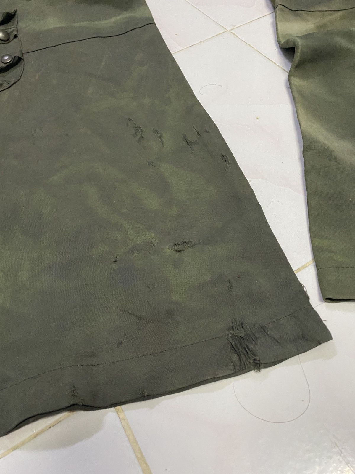 If Six Was Nine × Japanese Brand × Le Grande Bleu (L.G.B.) Distressed Multipocket Snap Button Strap Cargo Pant Size US 29 - 12 Thumbnail