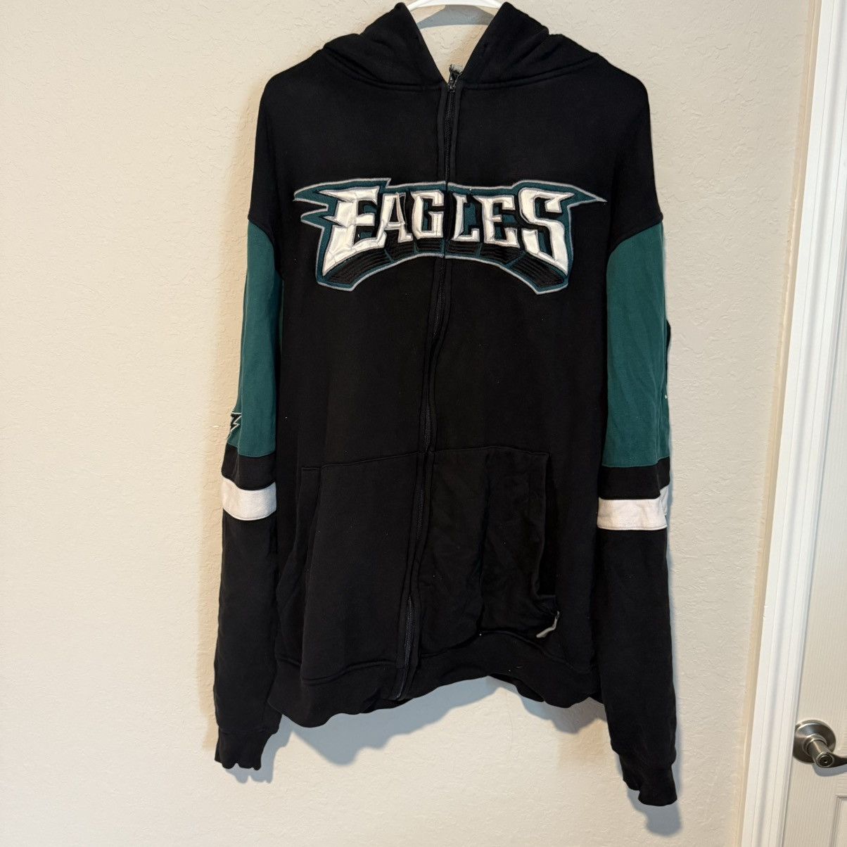 NFL Vintage Philadelphia Eagles Zipup Hoodie Size US XL / EU 56 / 4 - 1 Thumbnail
