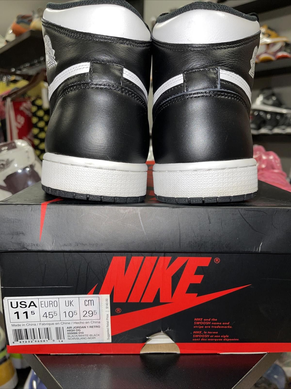 Jordan Brand Air Jordan 1 Retro High 555088-010 Black White US 11.5 2014 Size US 11.5 / EU 44-45 - 5 Thumbnail