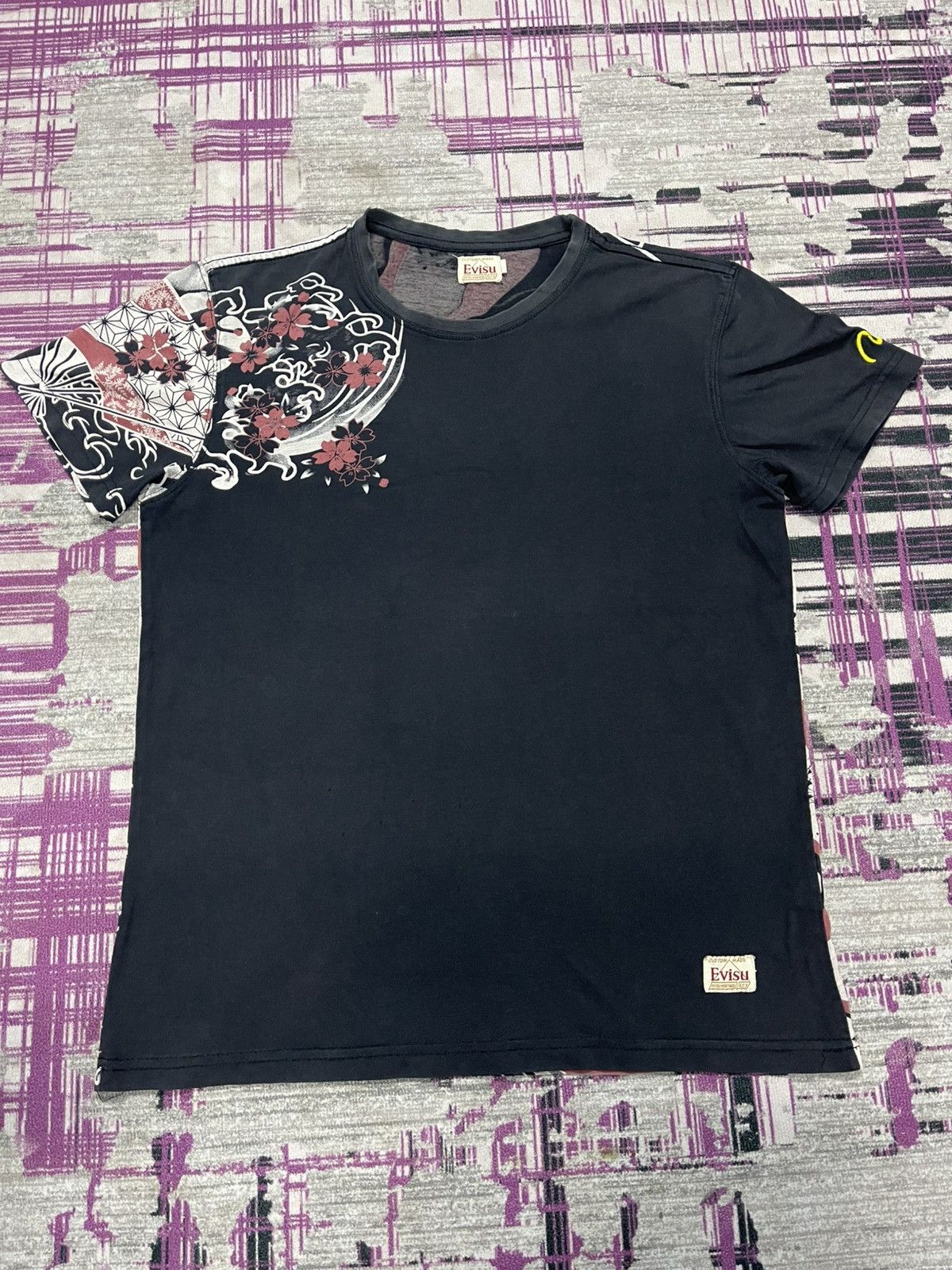 Evisu VINTAGE EVISU KOI FISH TEE VERY RARE Size US M / EU 48-50 / 2 - 2 Thumbnail