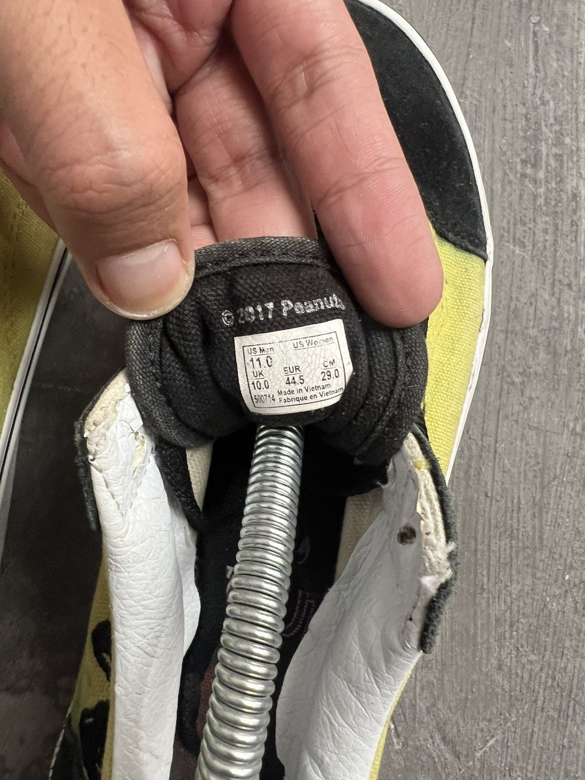 Peanuts × Vans PEANUTS X VANS OLD SKOOL Size US 11 / EU 44 - 7 Thumbnail