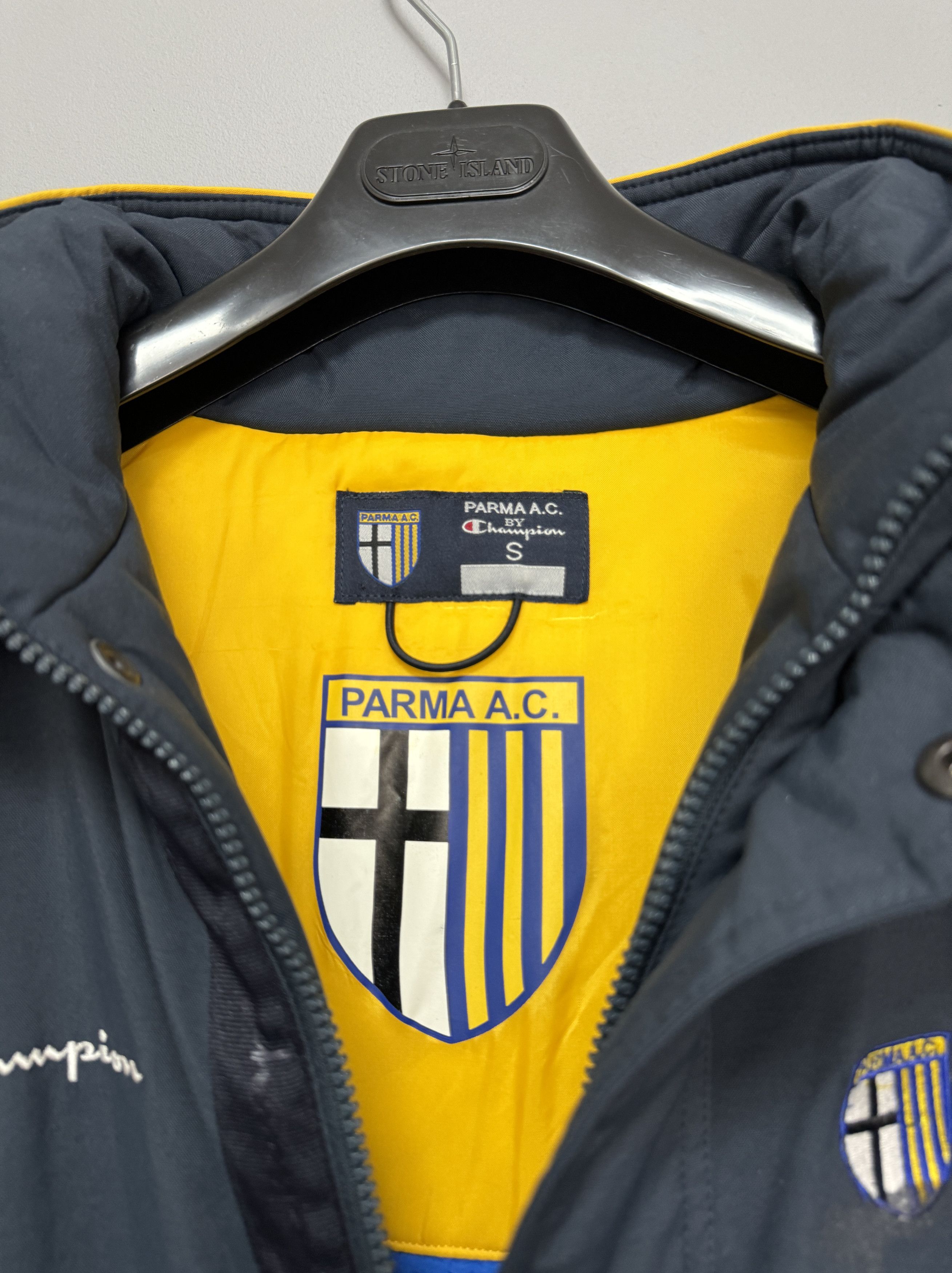 Champion 1999 2000 Parma Champion Padded Bench Coat Parka Logo Size S Size US S / EU 44-46 / 1 - 4 Thumbnail