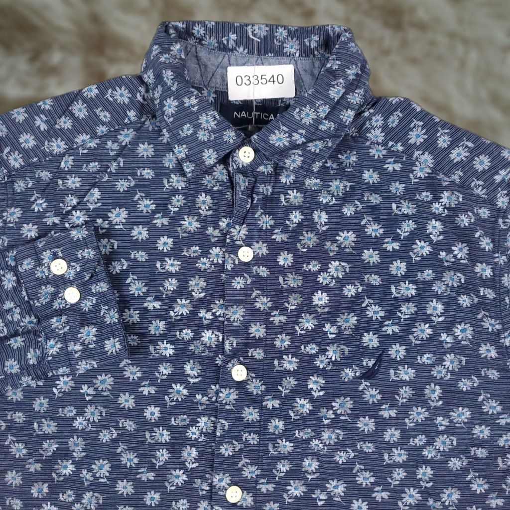 Nautica Nautica Shirt Mens Small Blue Floral Button-Up Long Sleeve Casual Workwear Patterned Cotton Navy/Blue Floral 90s? (Do not include 90s unless in item) Size US S / EU 44-46 / 1 - 1 Thumbnail