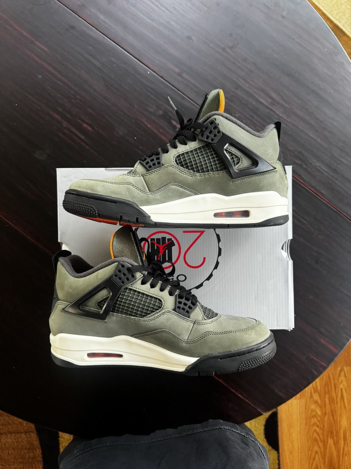 Jordan Brand × Undefeated Jordan 4 OG X Undefeated Size US 9 / EU 42 - 2 Thumbnail