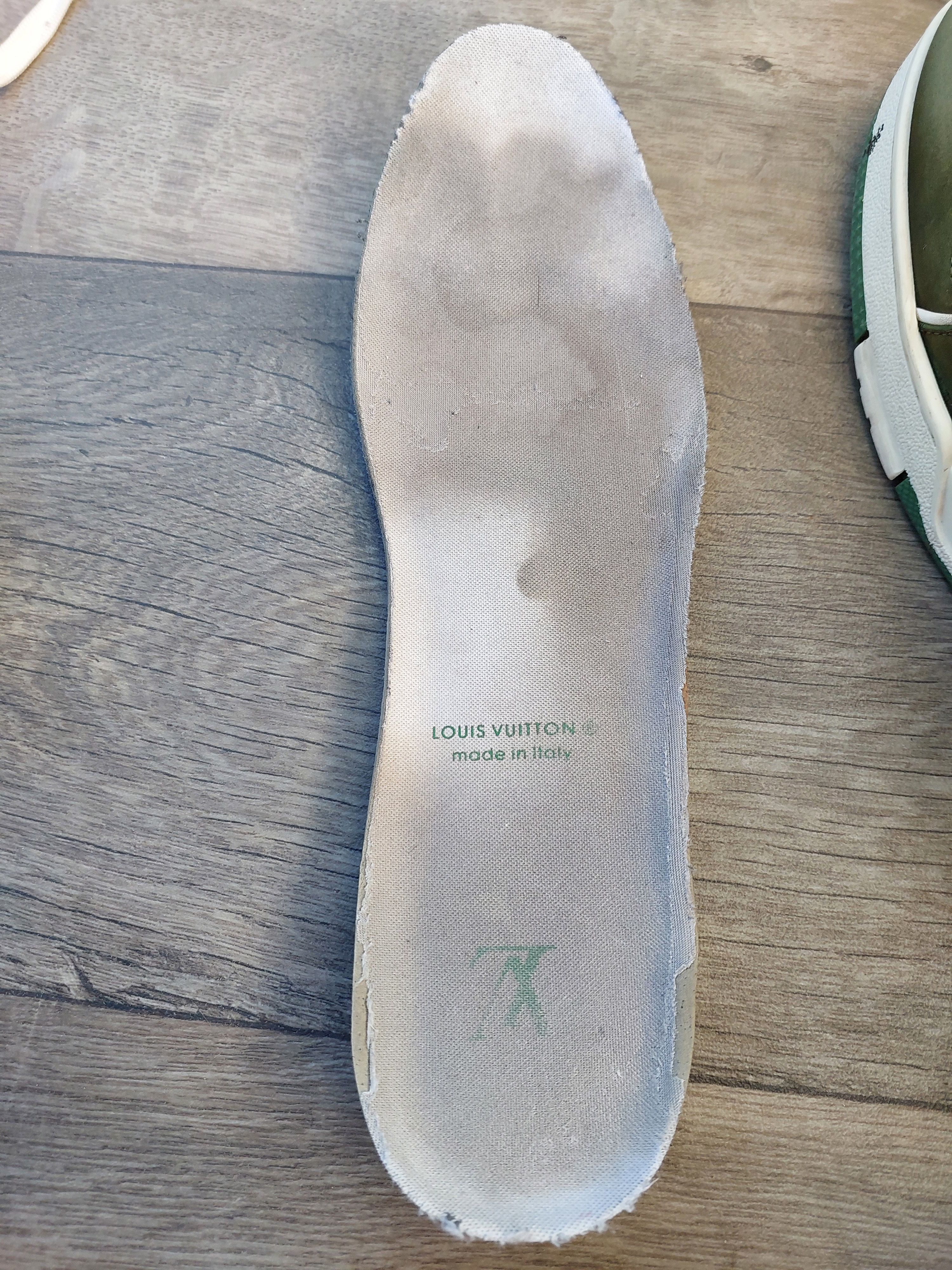 Louis Vuitton Louis Vuitton Green and White Trainer Sneaker -2508 Size US 10 / EU 43 - 20 Thumbnail