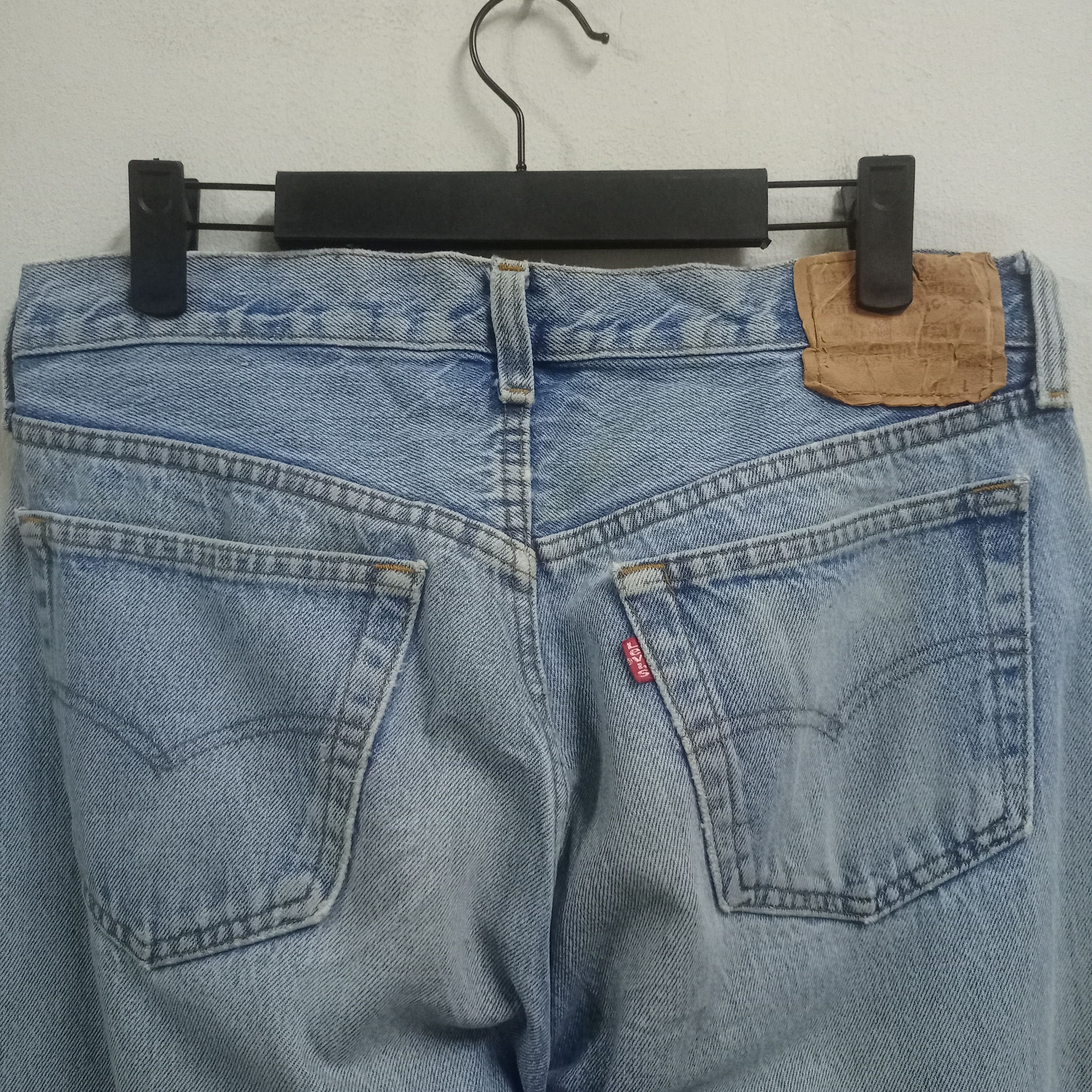Levi's × Levi's Vintage Clothing Vintage 90s Levis 501 Blue Wash Distressed Jeans Size US 31 - 8 Thumbnail