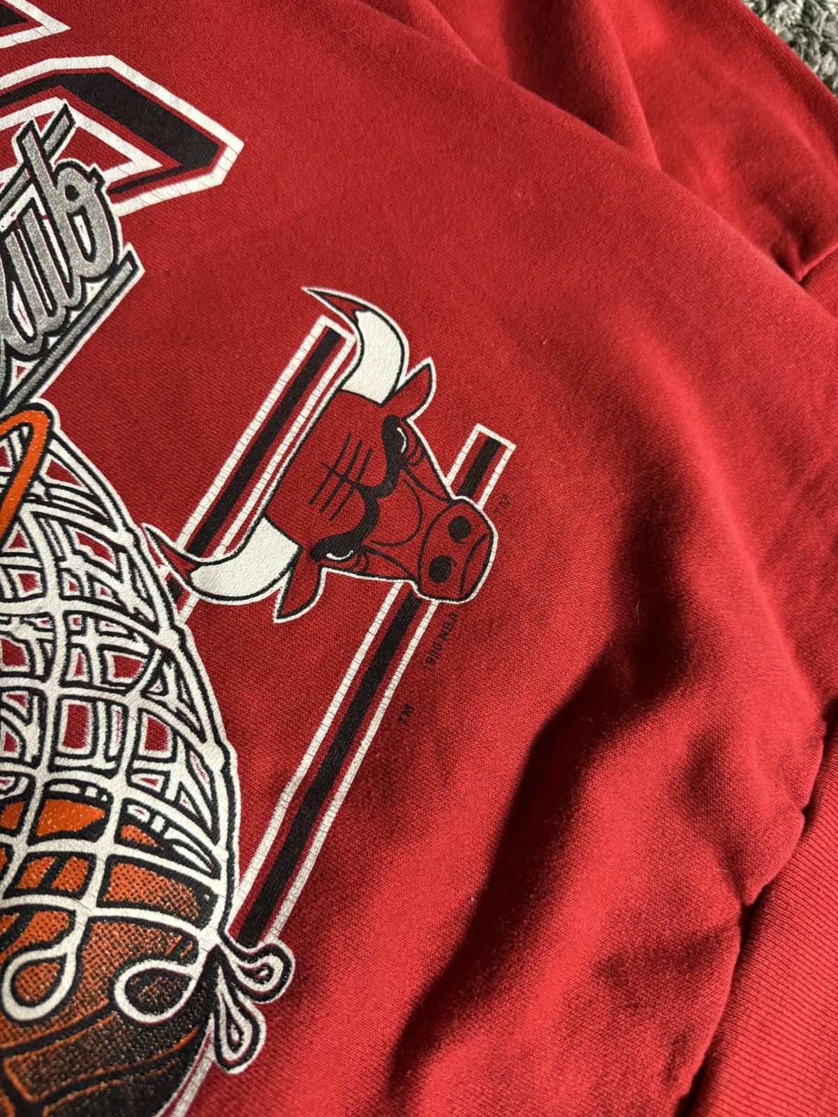 Logo 7 Chicago Bulls Vintage Logo 7 Licensed 1990Crewneck Size US S / EU 44-46 / 1 - 3 Thumbnail