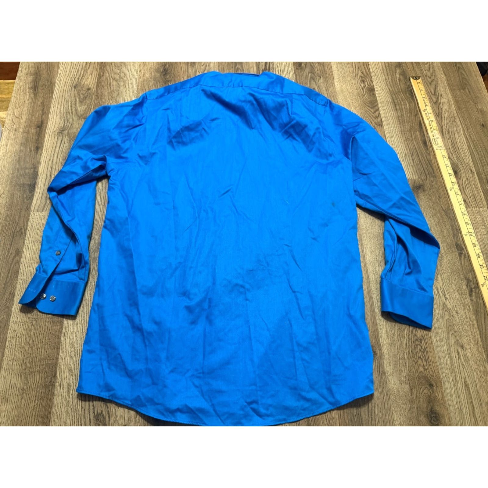 Van Heusen Van Heusen Shirt Men's 15.5 32/33 Blue Long Sleeve Button Up Regular Lux Sateen Size US L / EU 52-54 / 3 - 2 Thumbnail