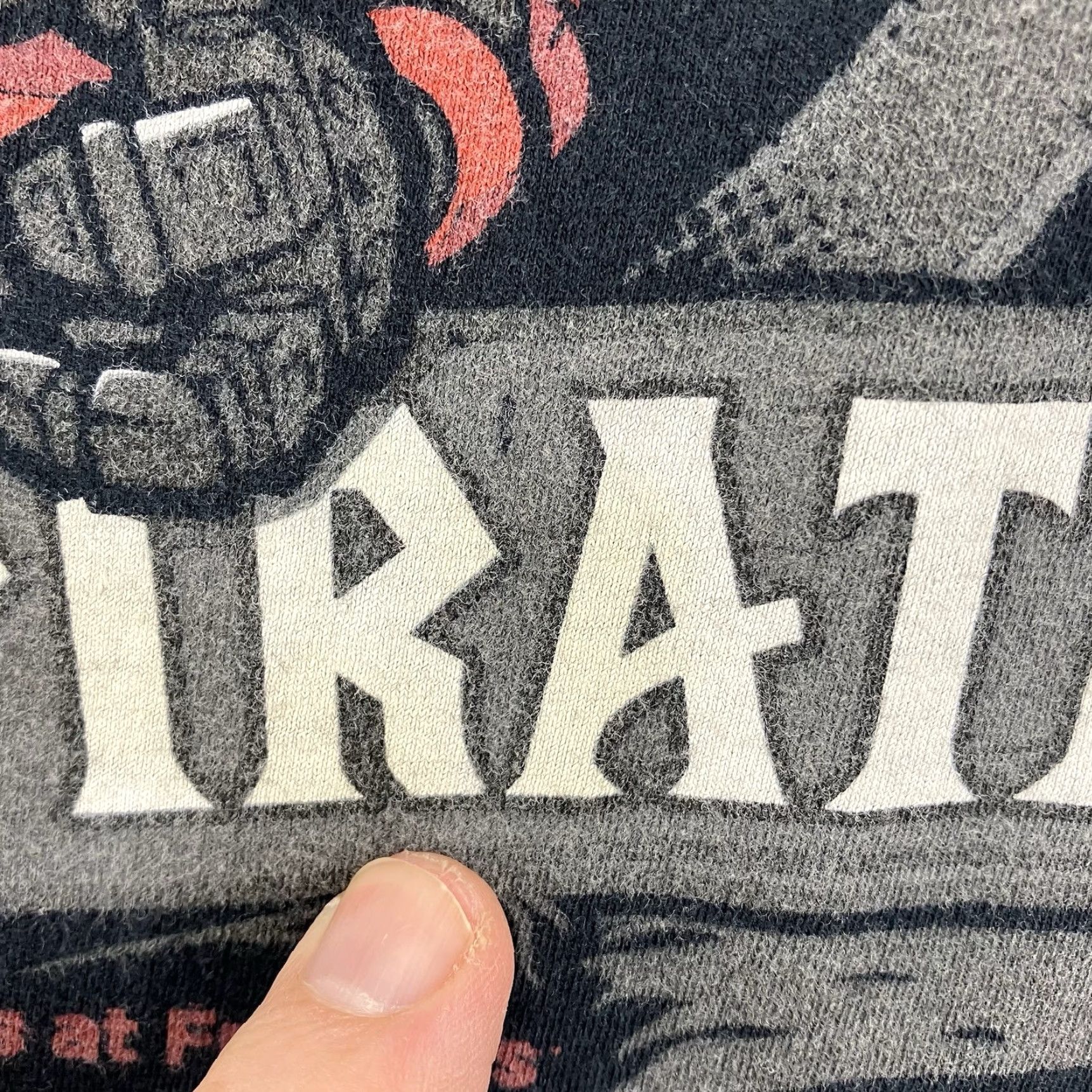Vintage Funko Pop! T Shirt Five Nights at Freddy's Foxy Pirate Freddy & Friends Mens XL Size US XL / EU 56 / 4 - 7 Thumbnail
