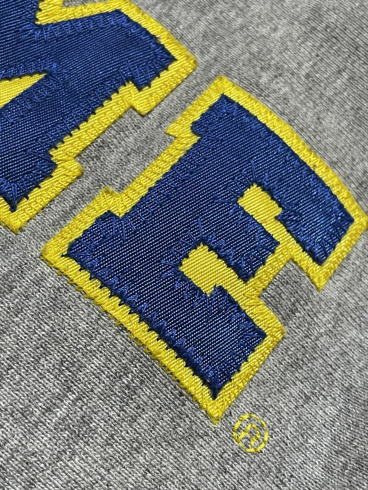 Supreme Vintage Supreme College Crewneck Sweatshirt Heather Grey Size US L / EU 52-54 / 3 - 5 Thumbnail