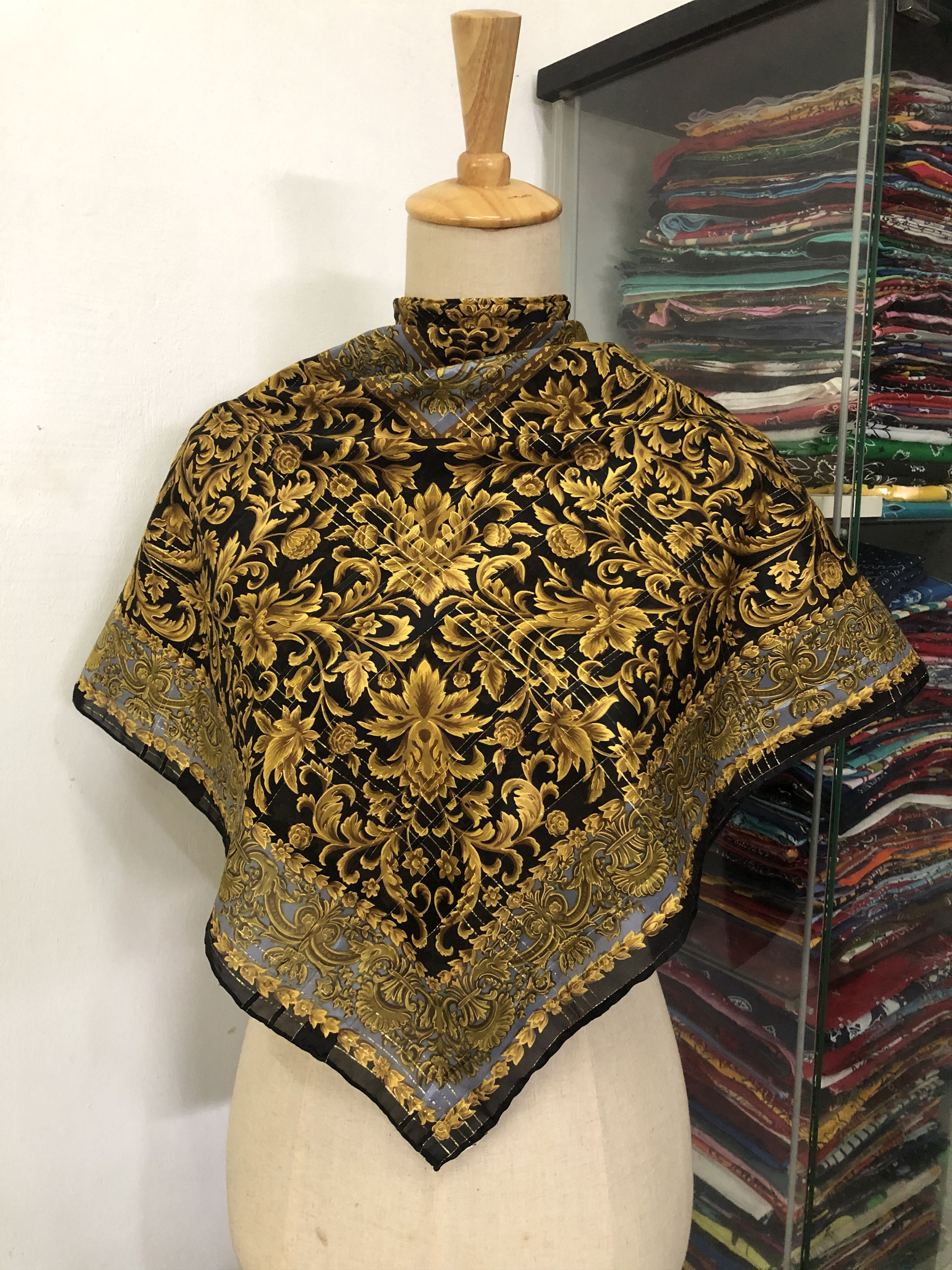 Vintage Vintage Silk Scarf Size ONE SIZE - 1 Thumbnail