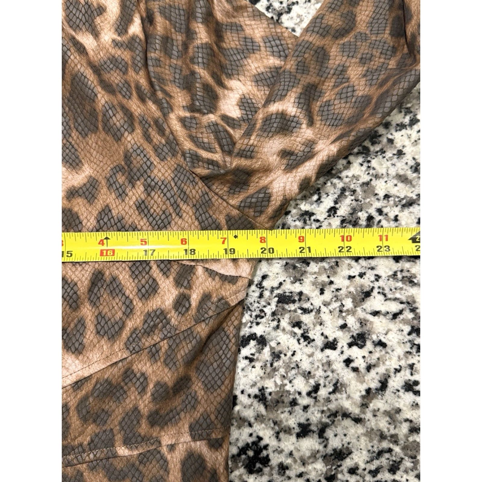 Vintage Clara Sun Woo Leopard Print Liquid Jacket Women's Large Jacket Brown Black Tan Pockets Zipper Long Sleeve Size L / US 10 / IT 46 - 4 Thumbnail