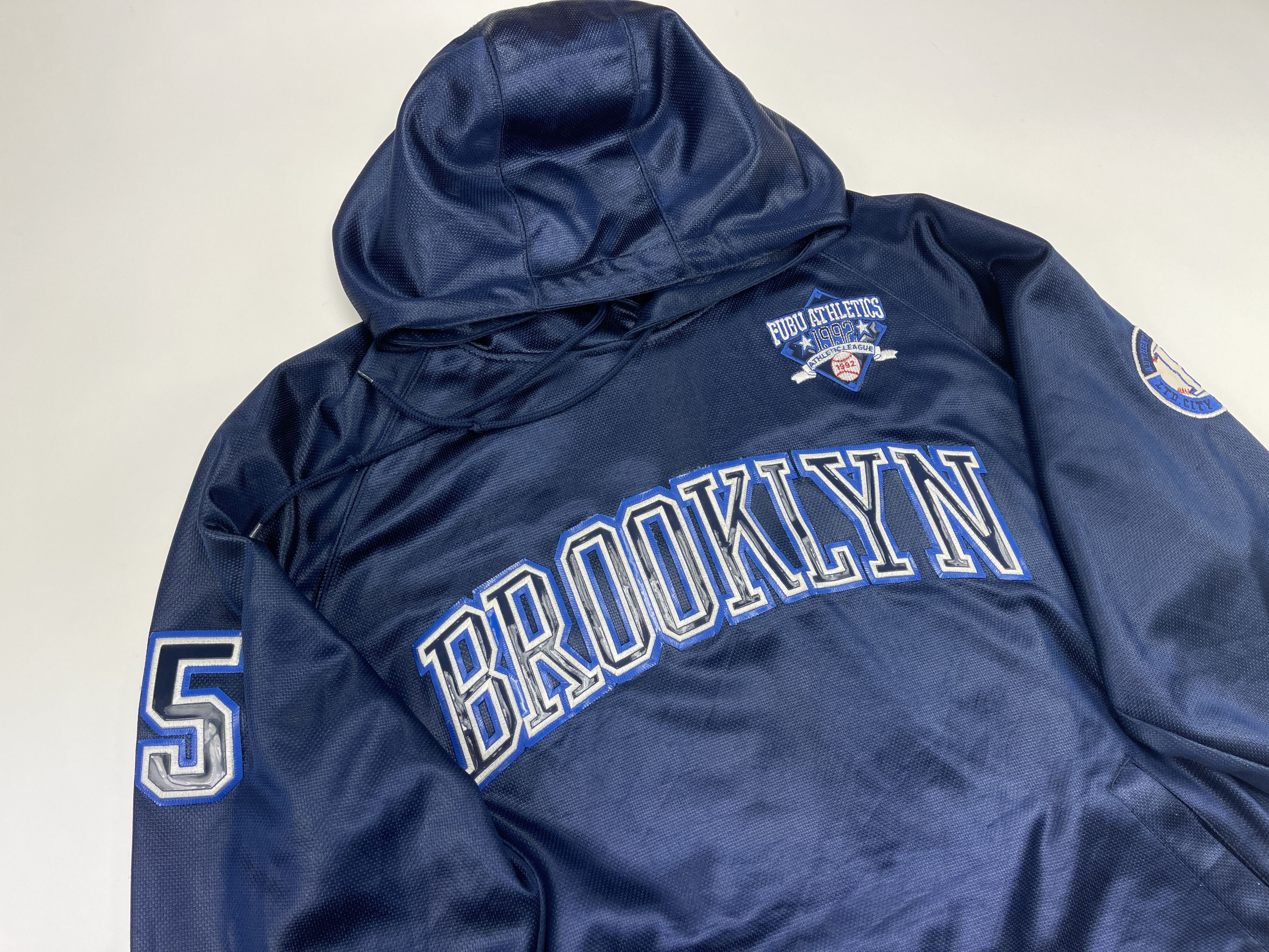 Fubu FUBU hoodie, Brooklyn t-shirt vintage New York City Series L Size US L / EU 52-54 / 3 - 4 Thumbnail