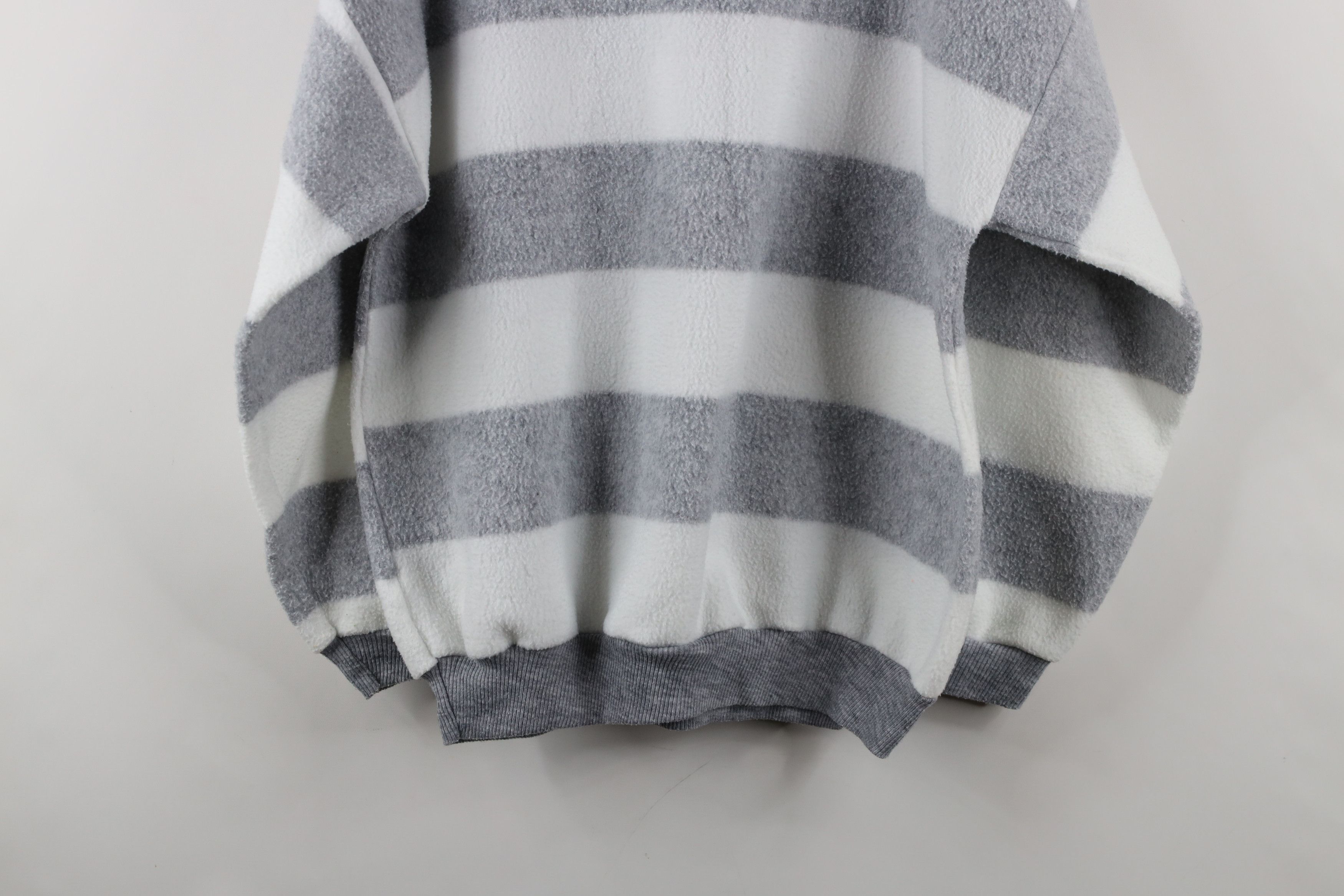 Vintage Vintage 90s Streetwear Block Fleece Crewneck Sweatshirt Size L / US 10 / IT 46 - 12 Thumbnail